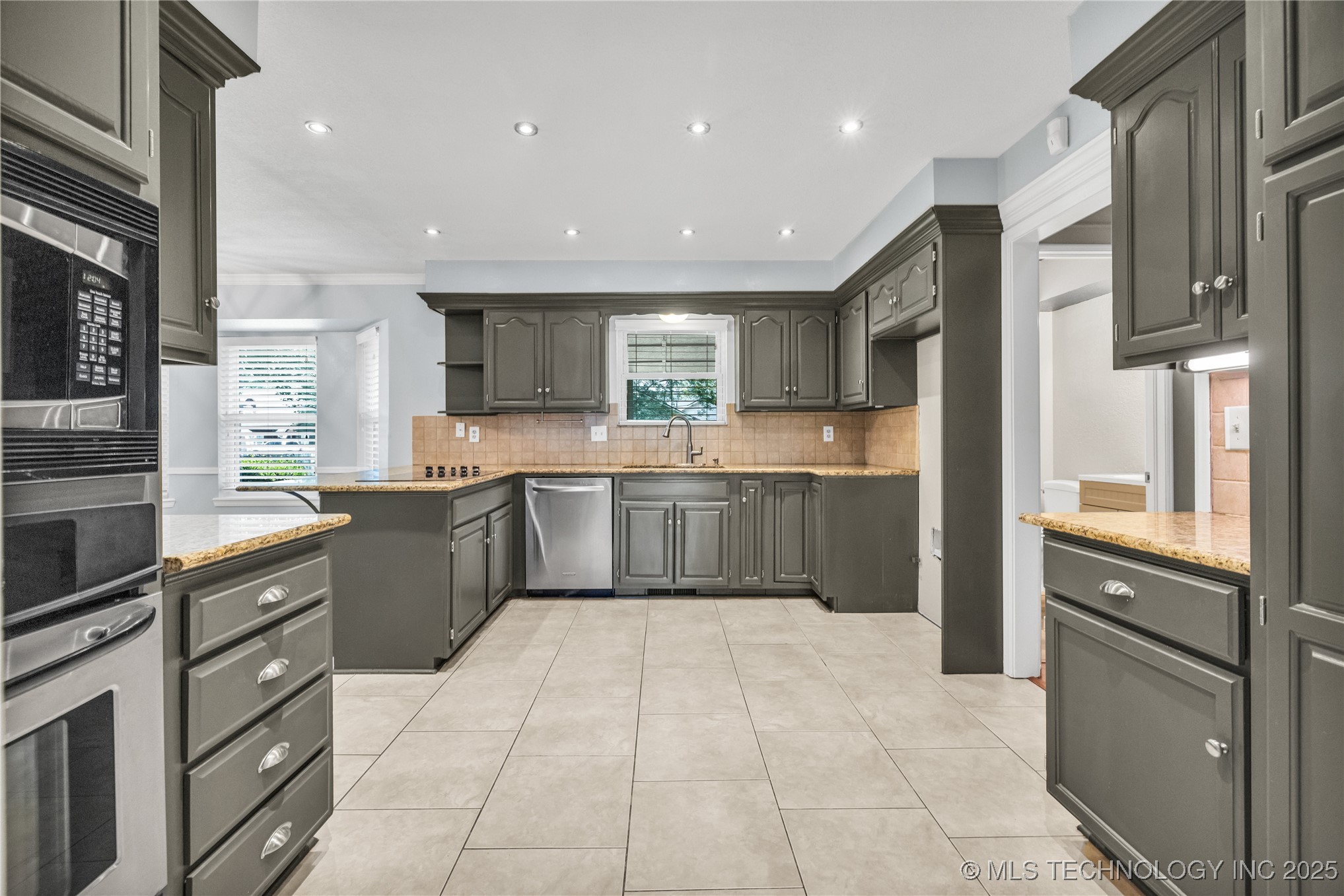 10603 E 99th Place