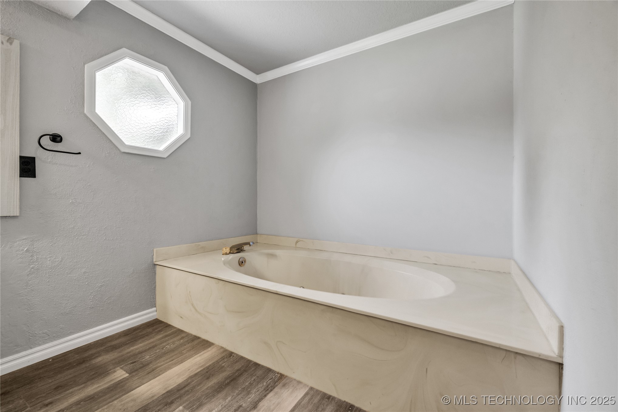 10603 E 99th Place