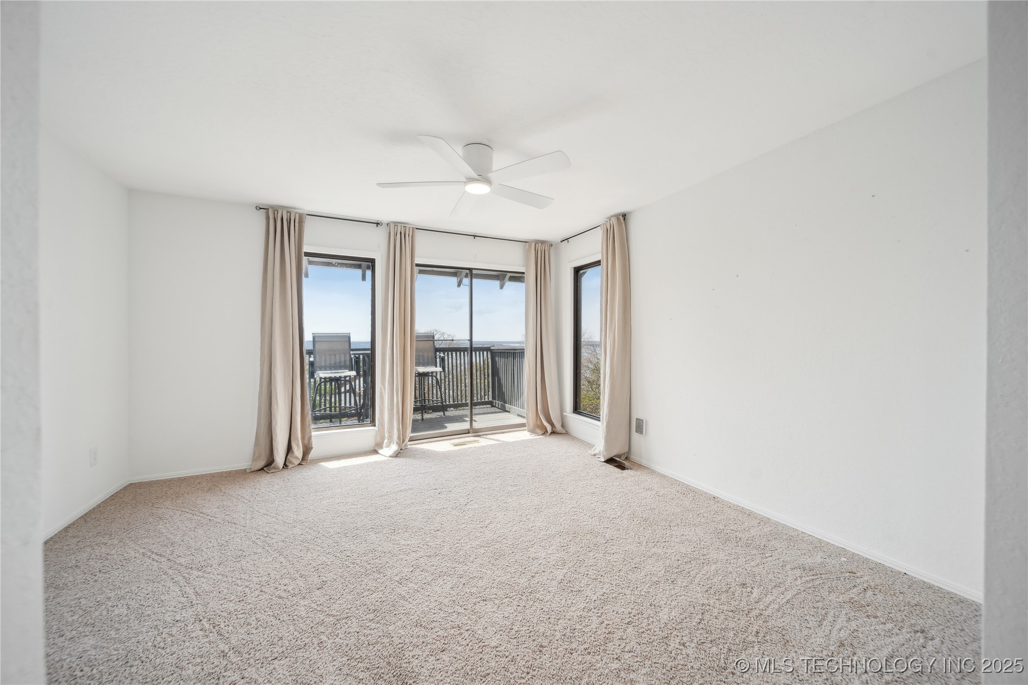 42 Diamond Head Drive 42