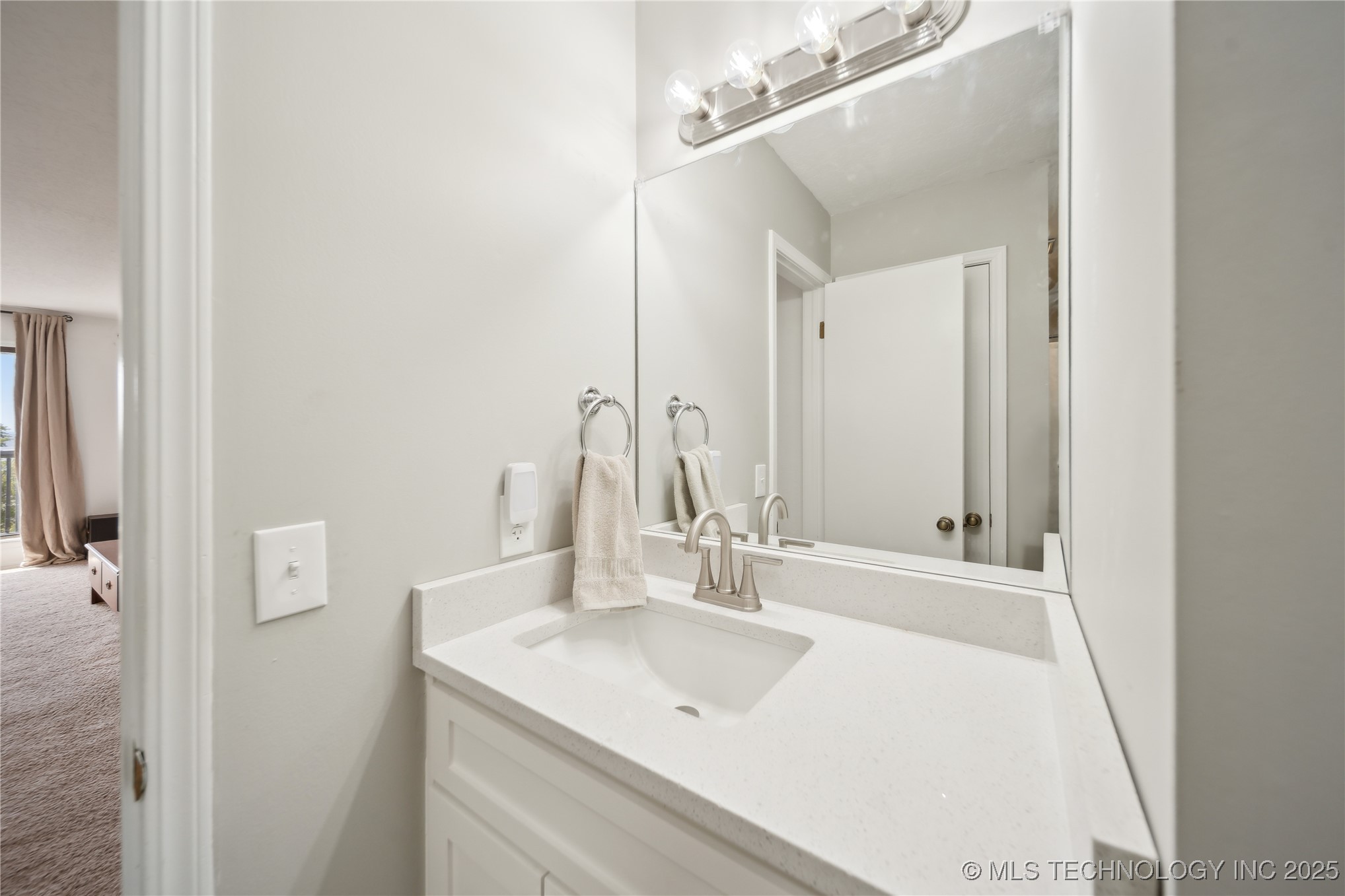 42 Diamond Head Drive 42