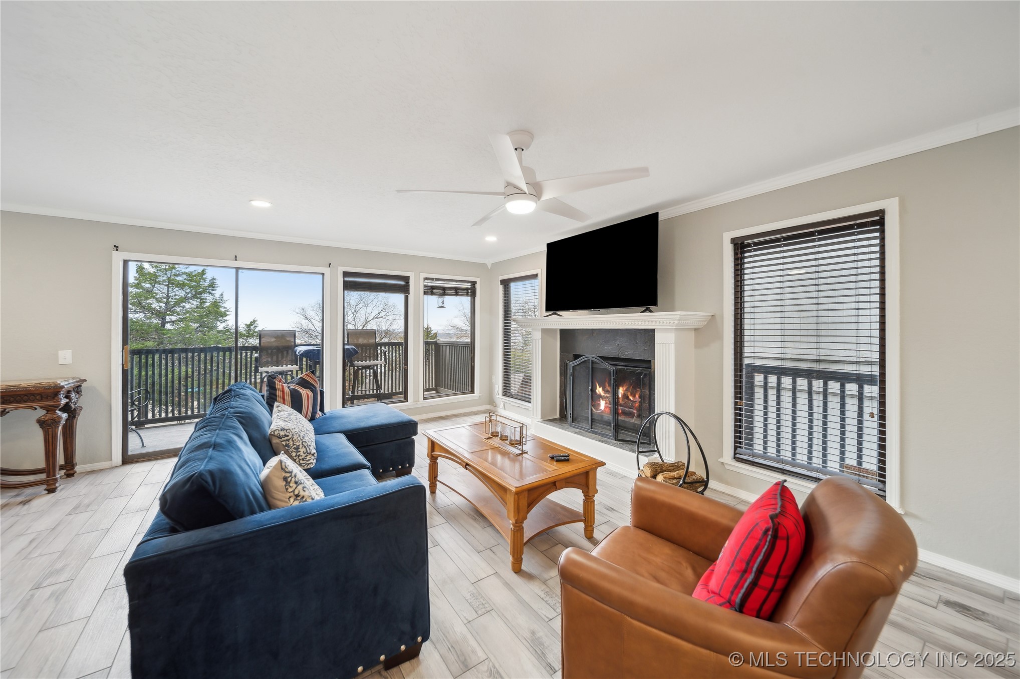 42 Diamond Head Drive 42