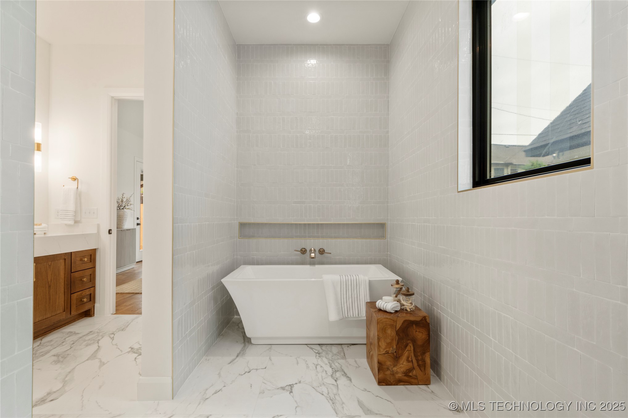 3917 S Madison Avenue