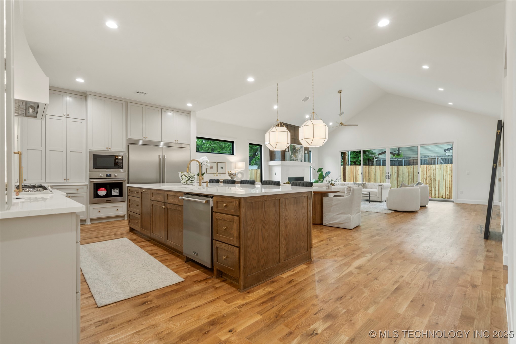 3917 S Madison Avenue