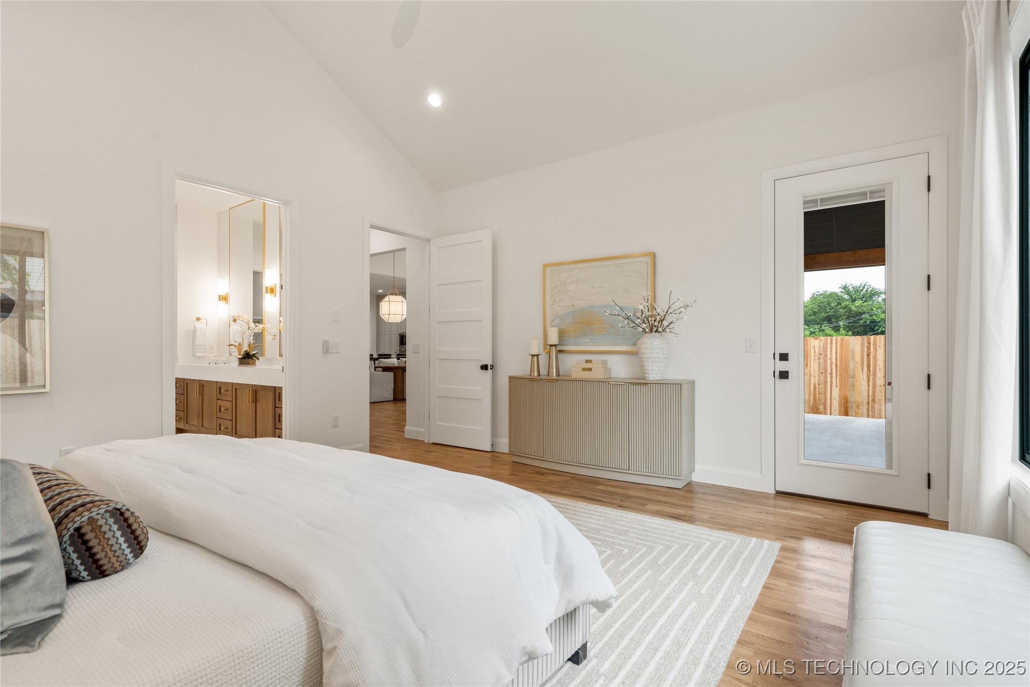 3917 S Madison Avenue