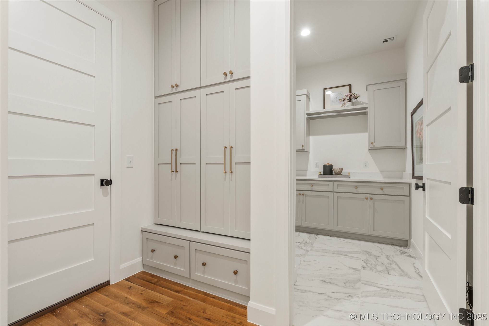 3917 S Madison Avenue