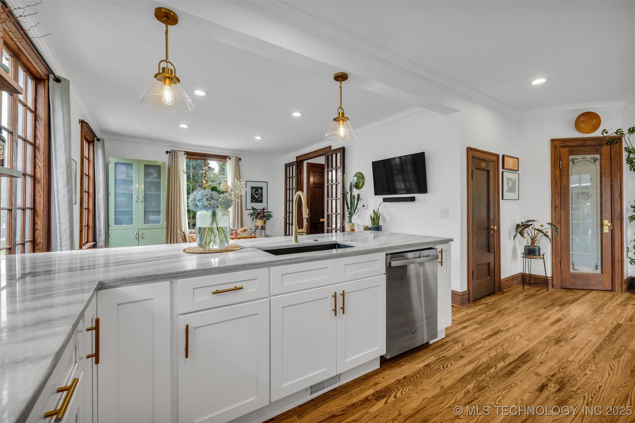 1517 S Owasso Avenue