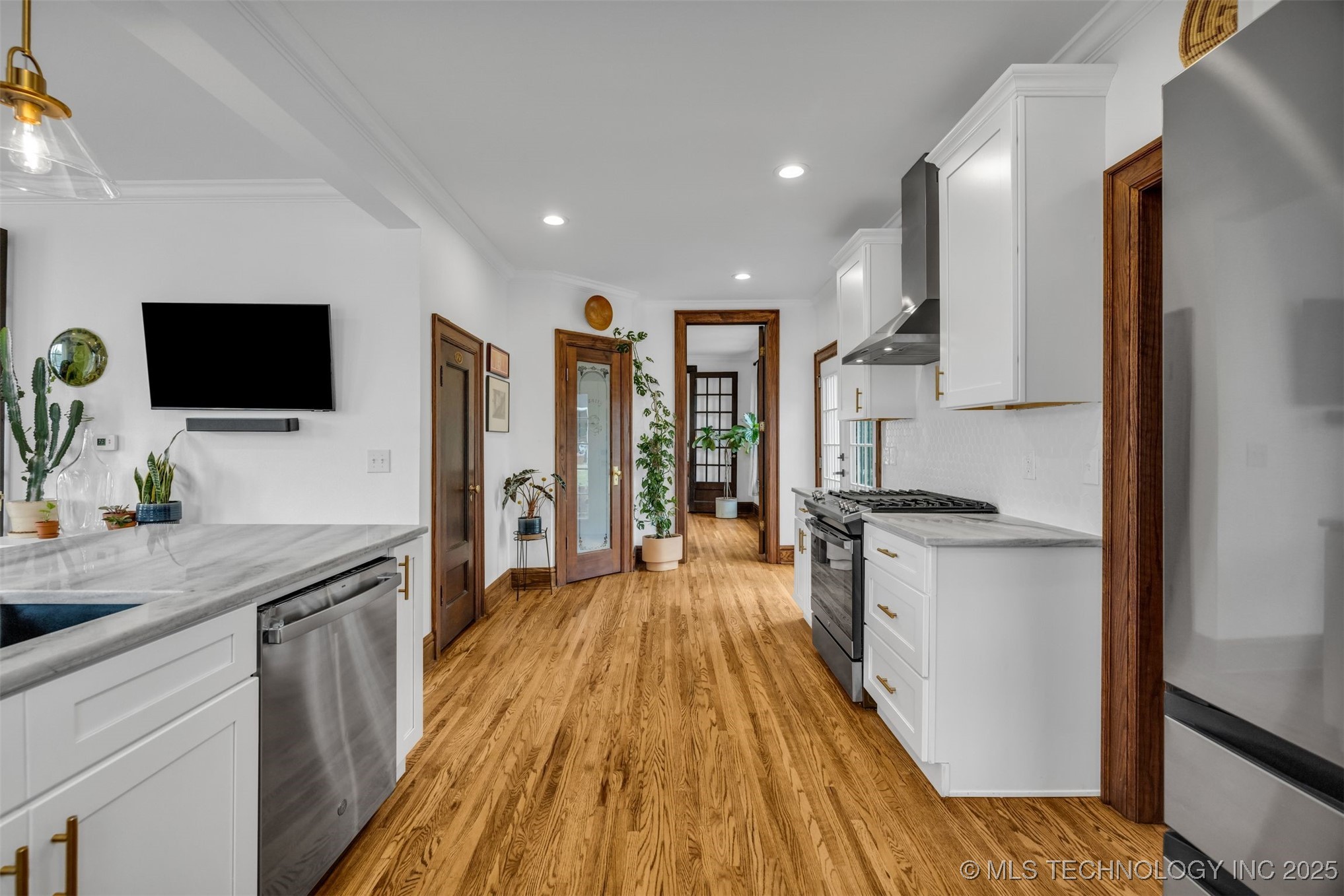 1517 S Owasso Avenue