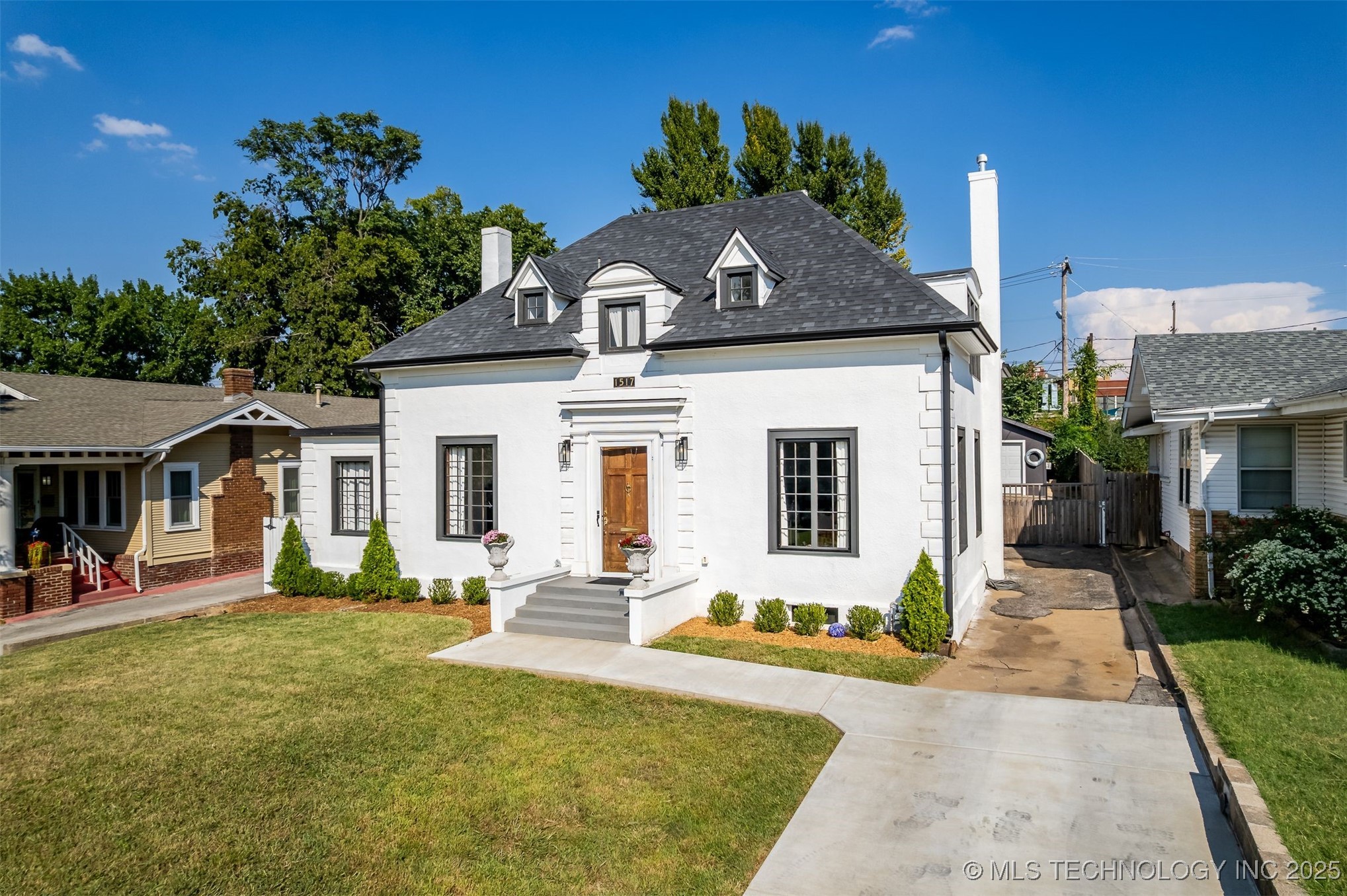 1517 S Owasso Avenue