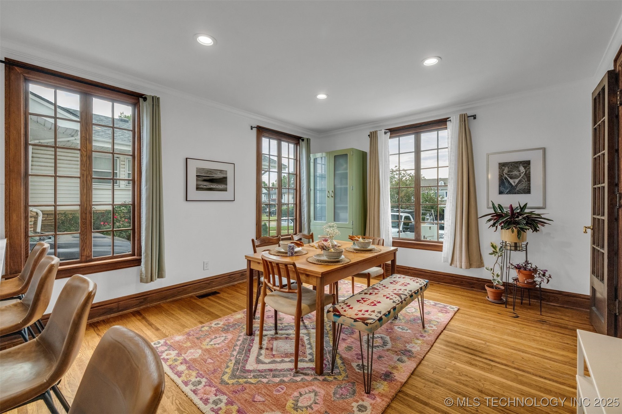 1517 S Owasso Avenue