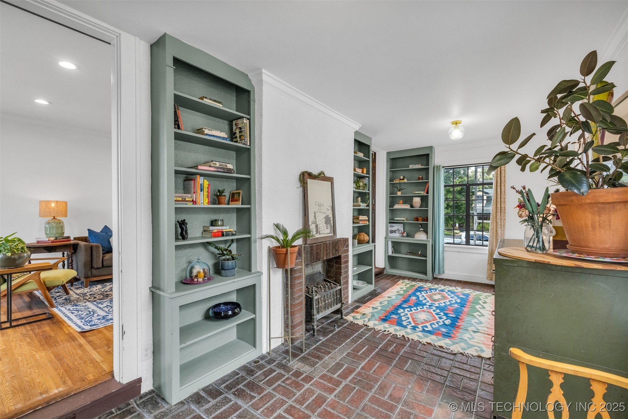 1517 S Owasso Avenue