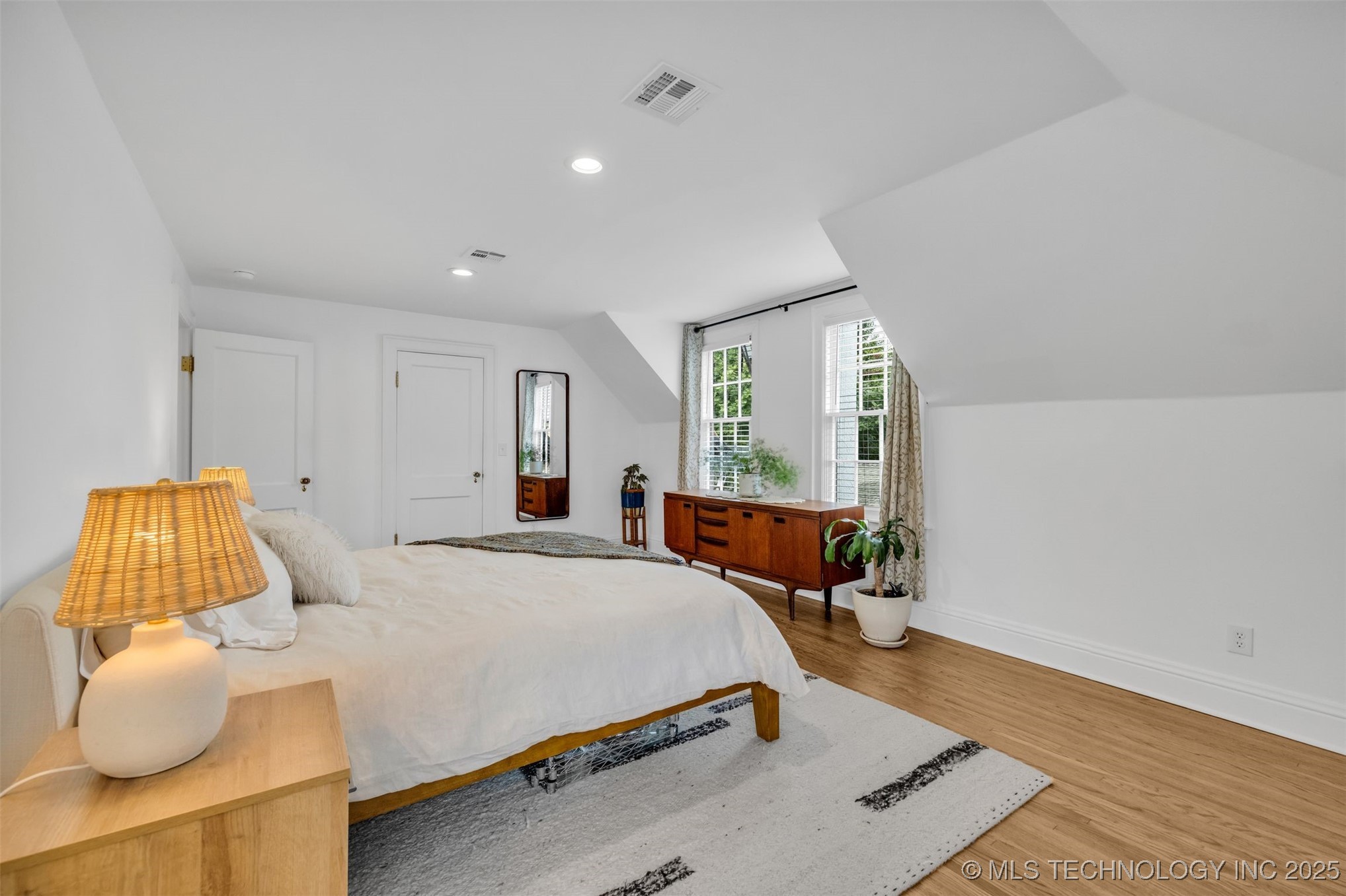 1517 S Owasso Avenue