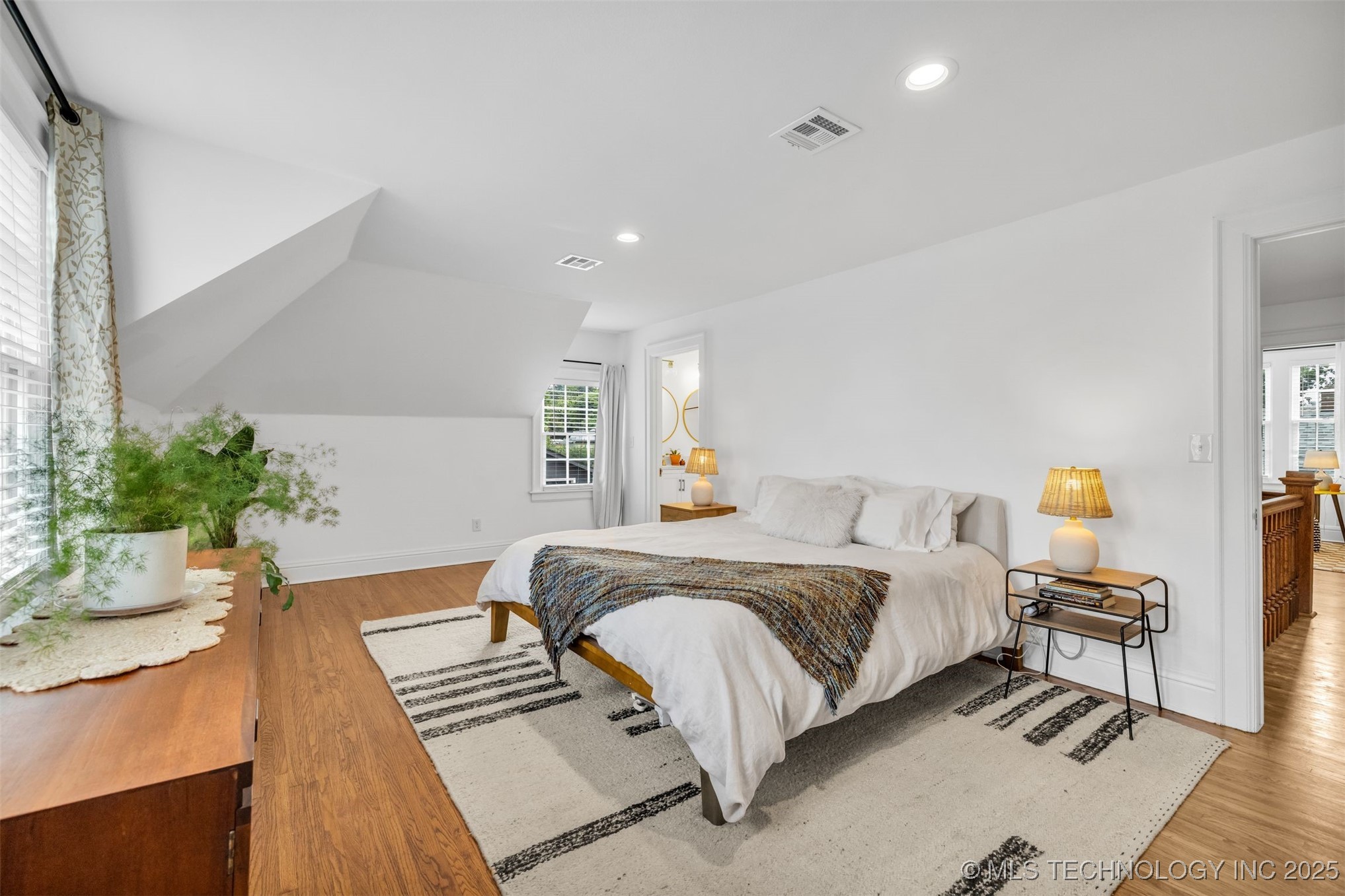 1517 S Owasso Avenue