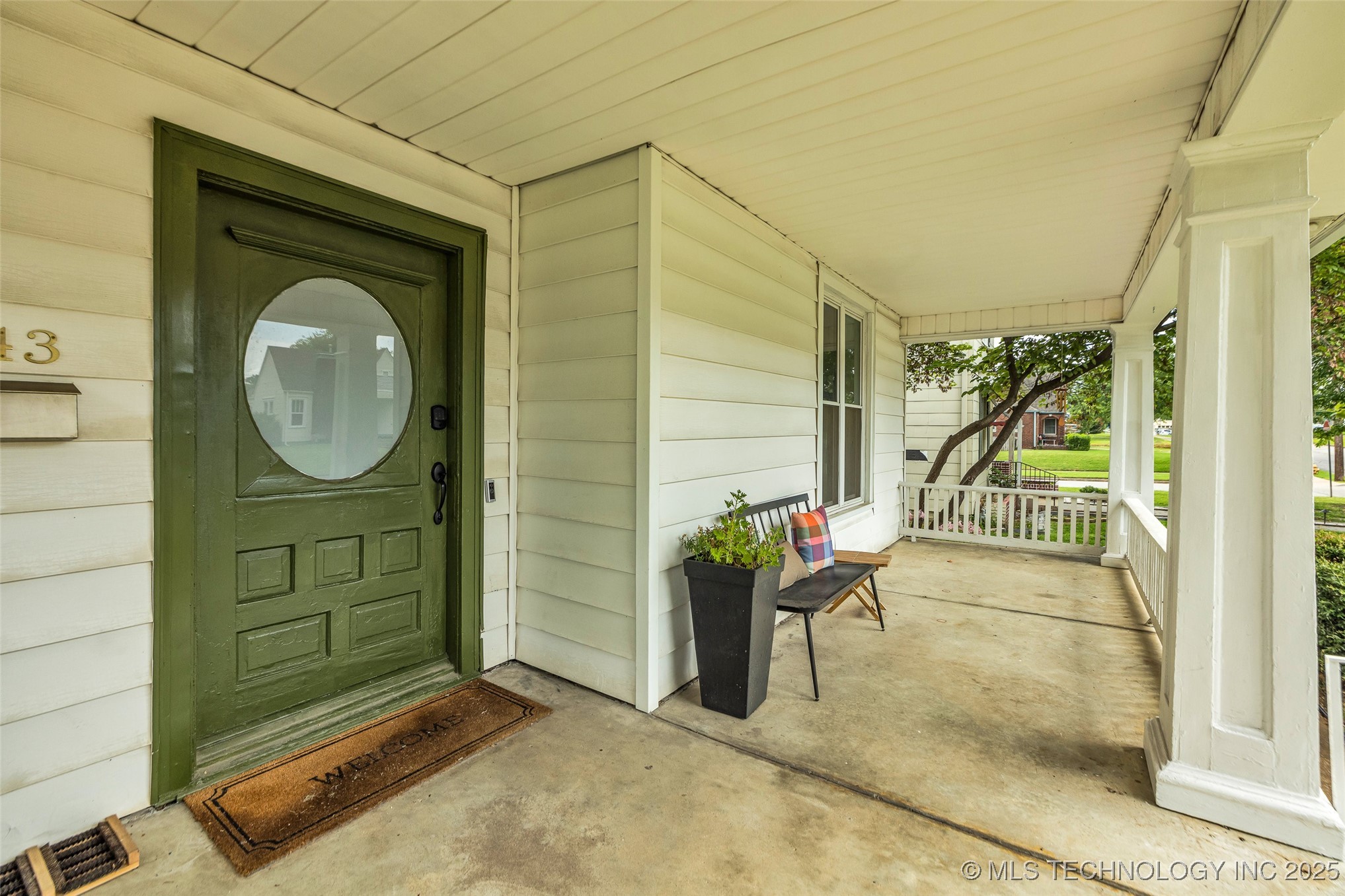 1343 S Florence Avenue