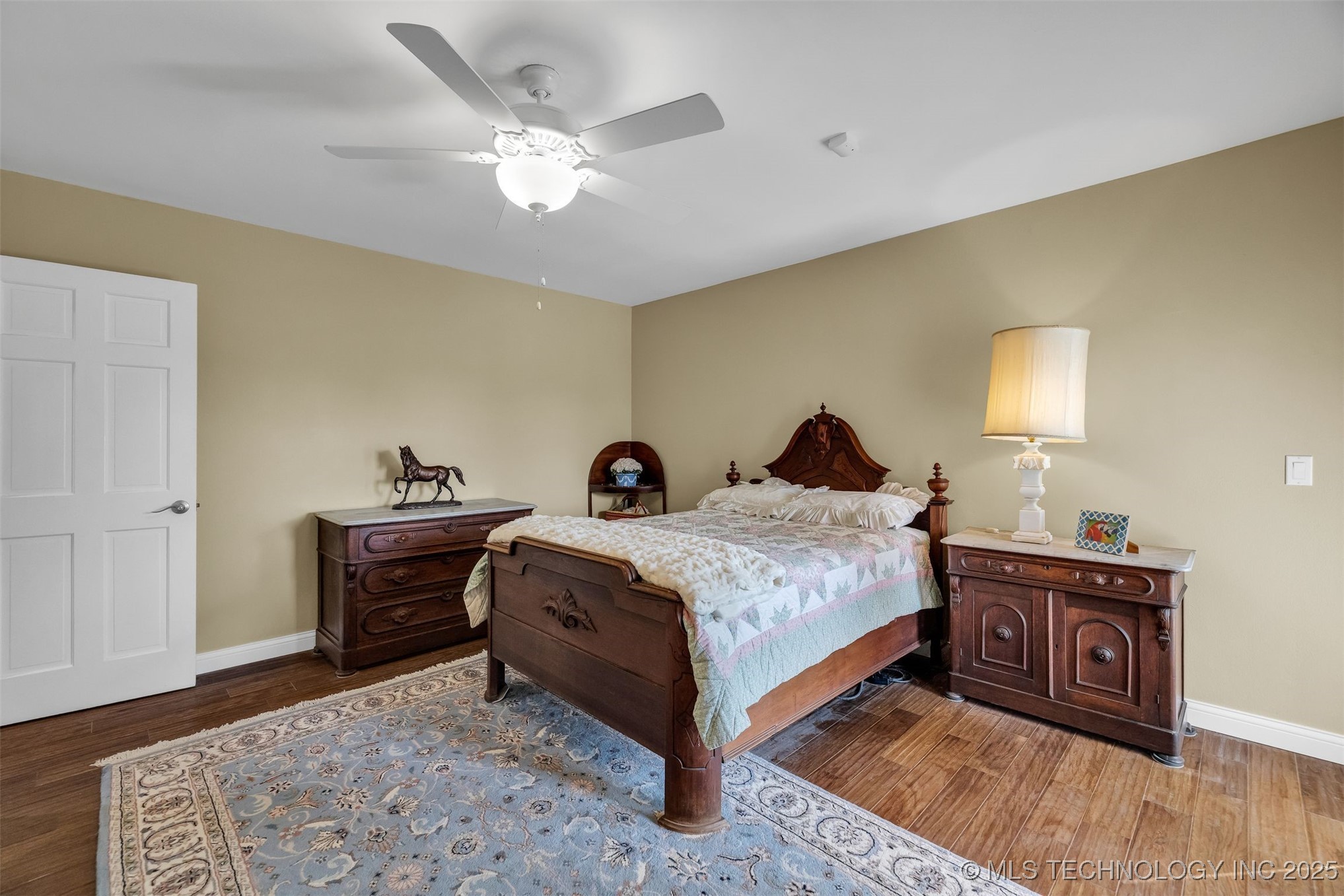 50 E Woodward Boulevard 1/100