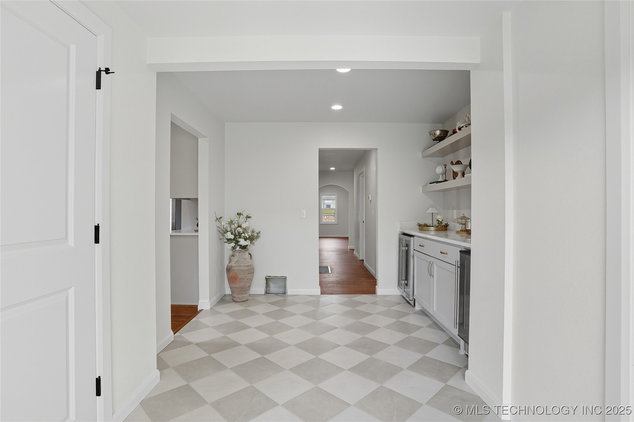 1737 S Zunis Avenue