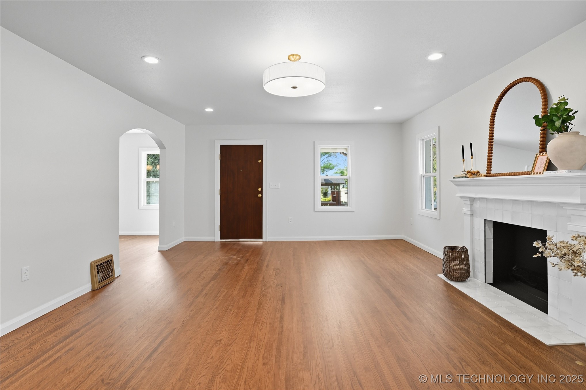 1737 S Zunis Avenue