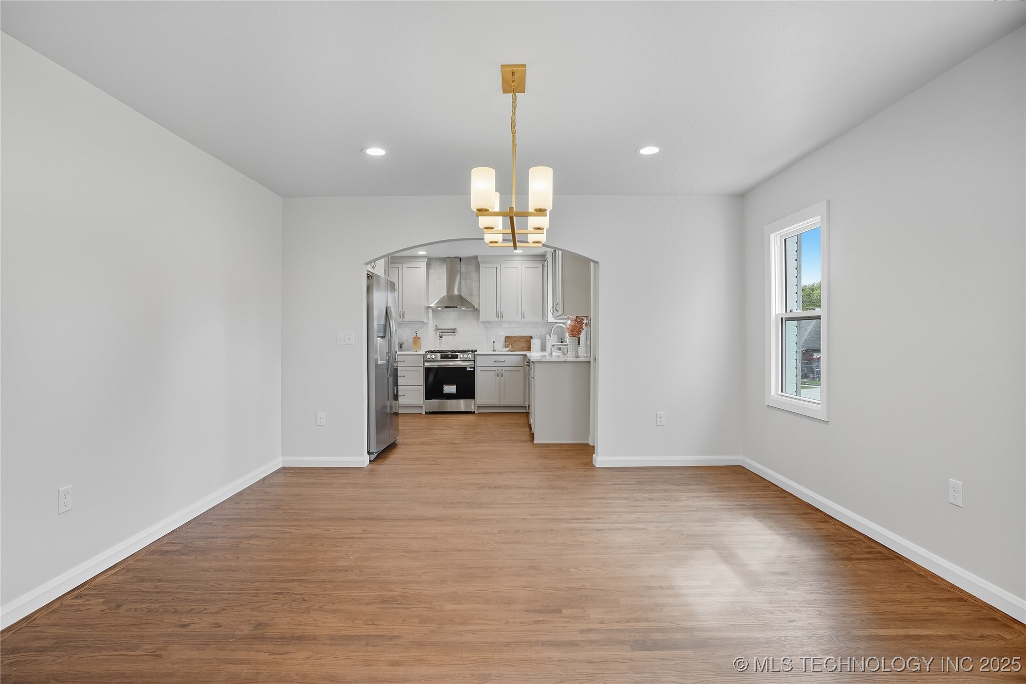 1737 S Zunis Avenue
