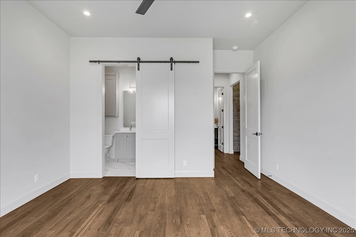 6334 N Dogwood Trail