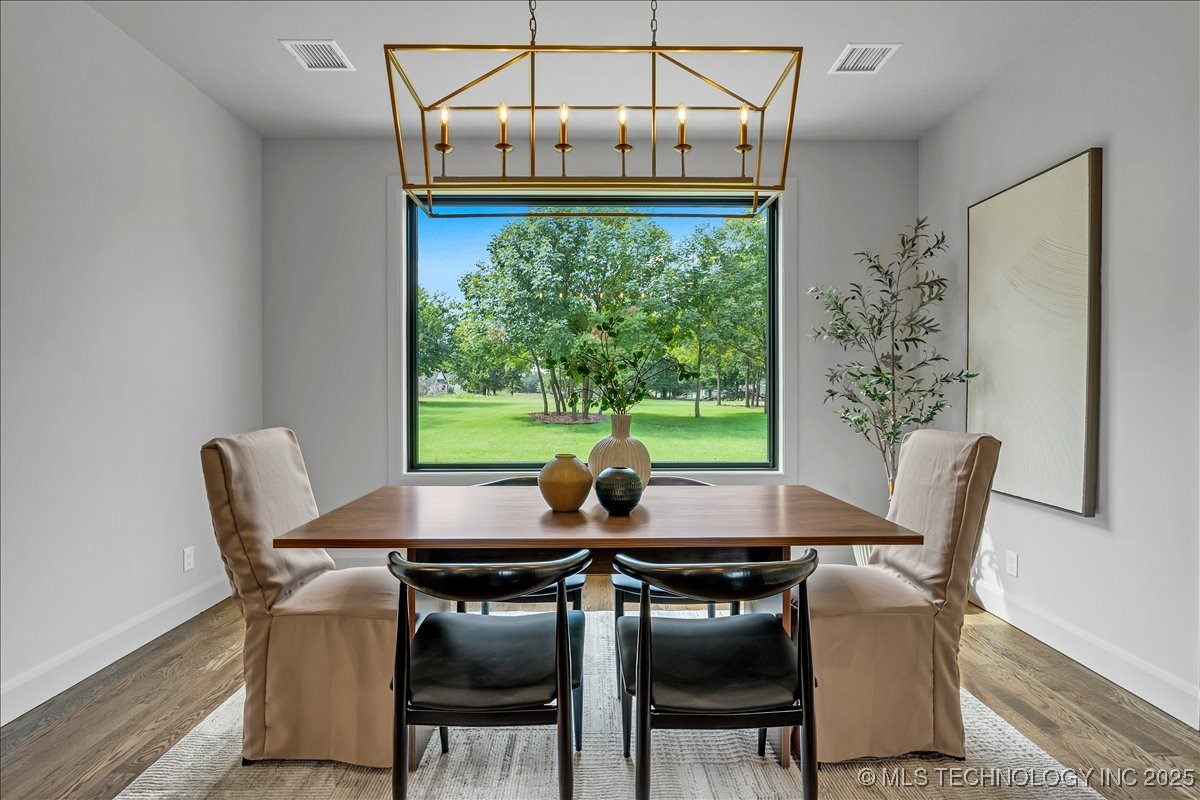 6334 N Dogwood Trail