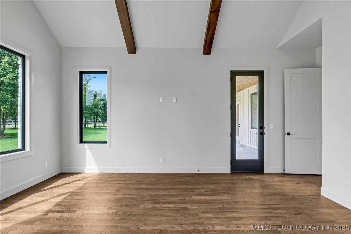 6334 N Dogwood Trail