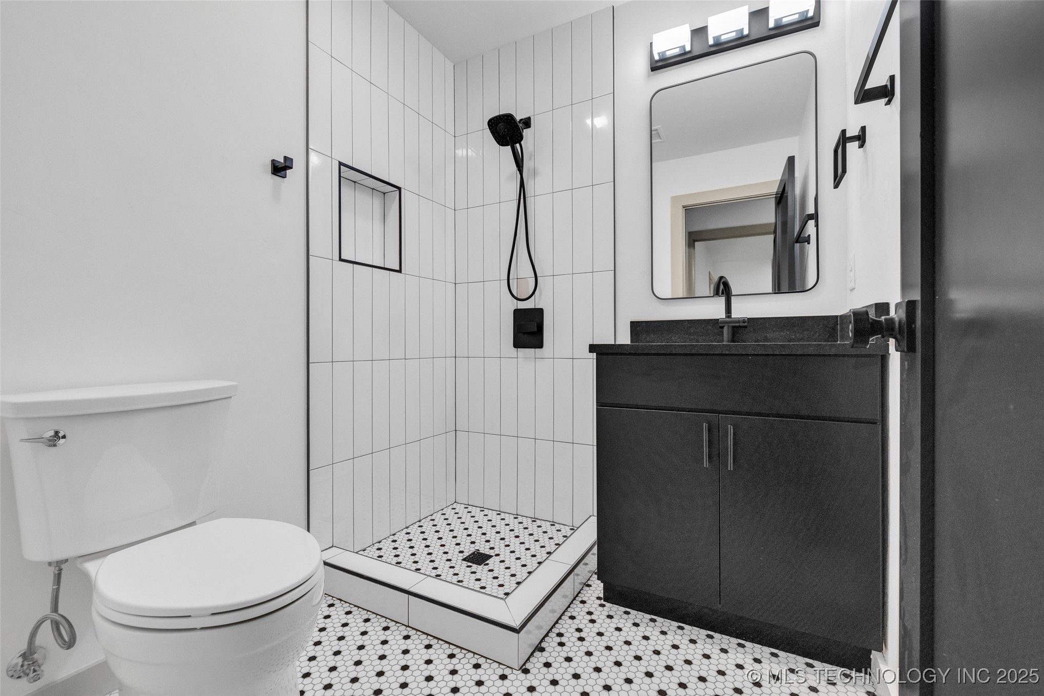 3128 E 103rd Place