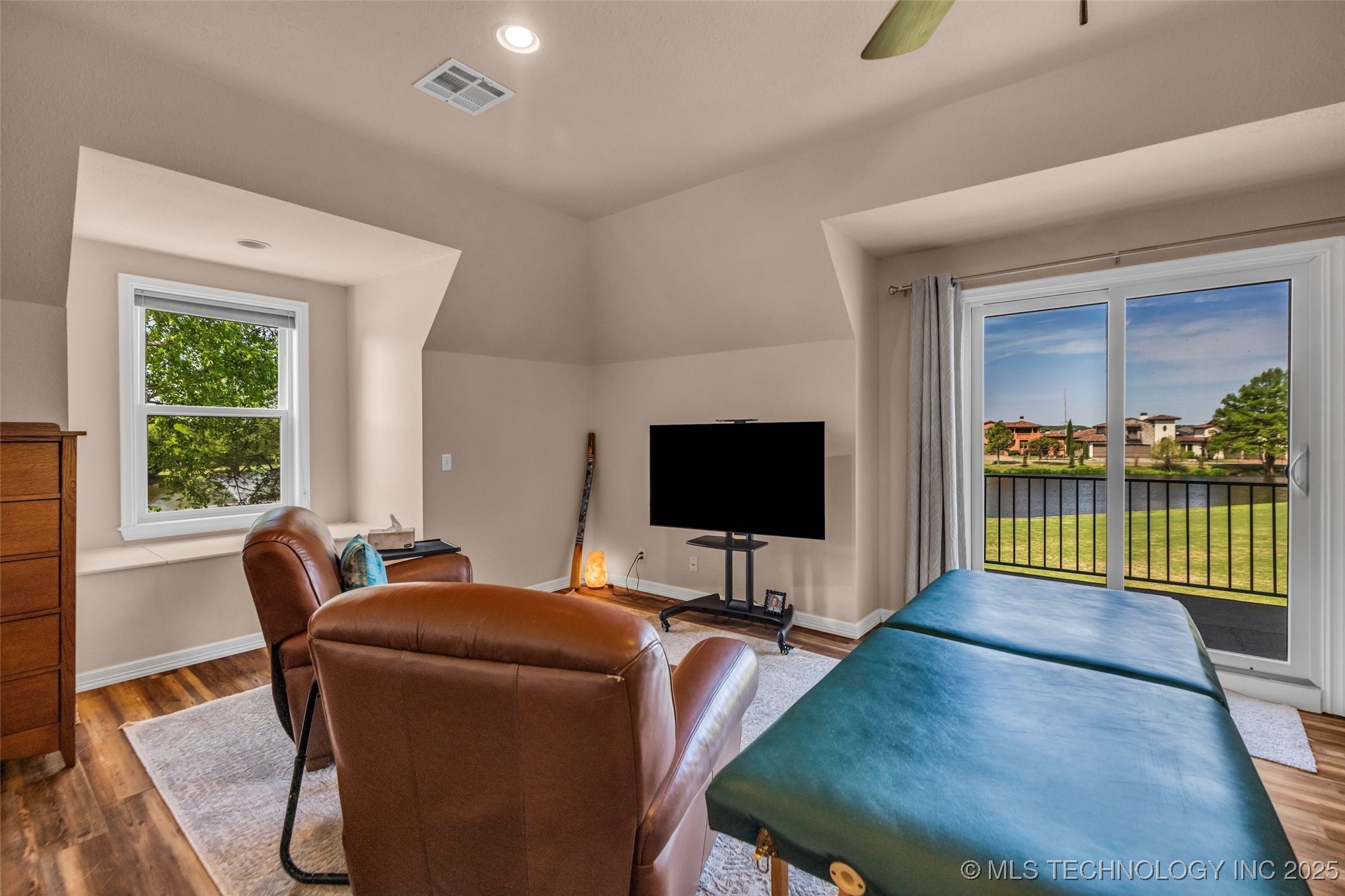 11938 S Canton Avenue