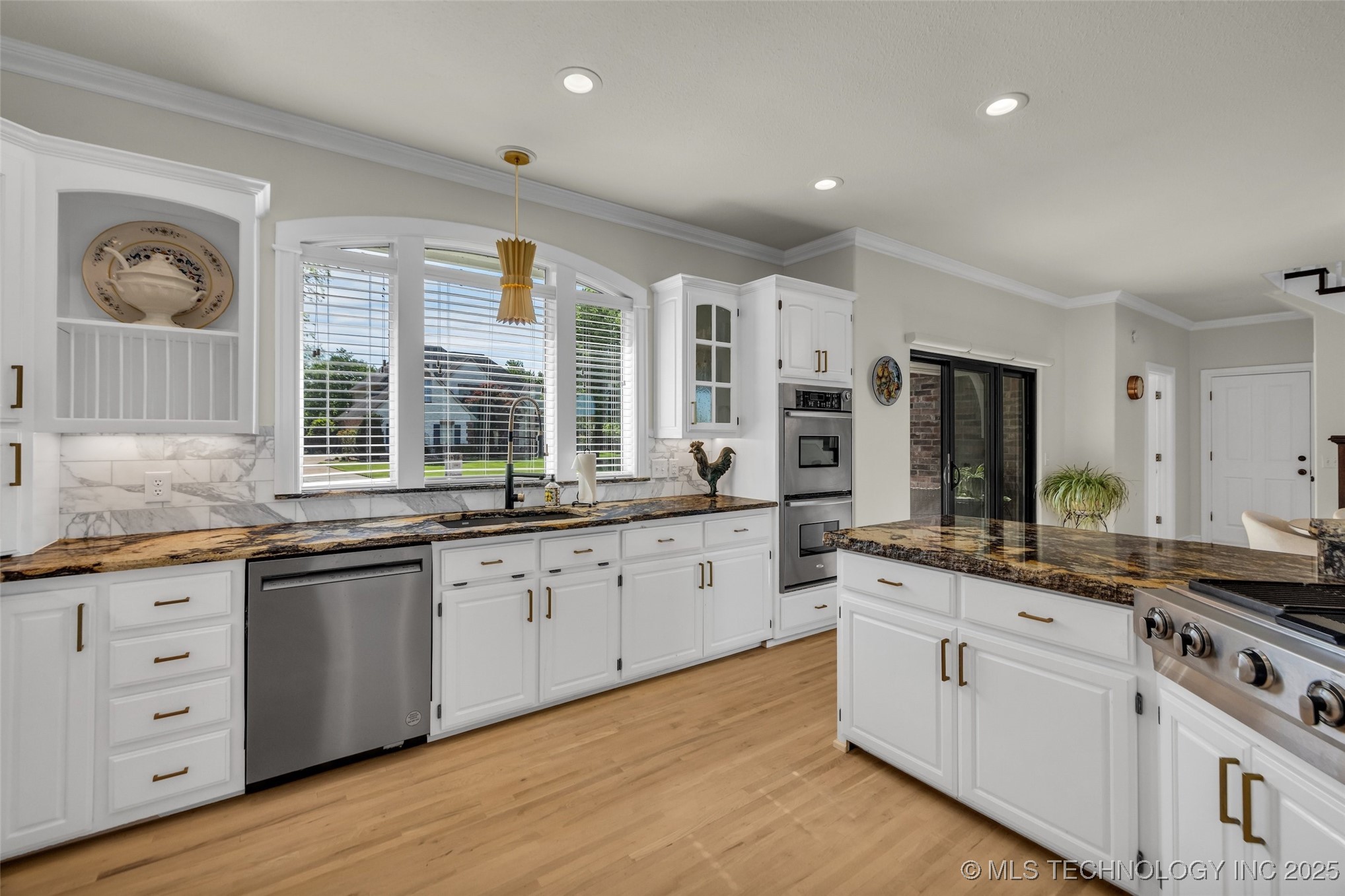 11938 S Canton Avenue