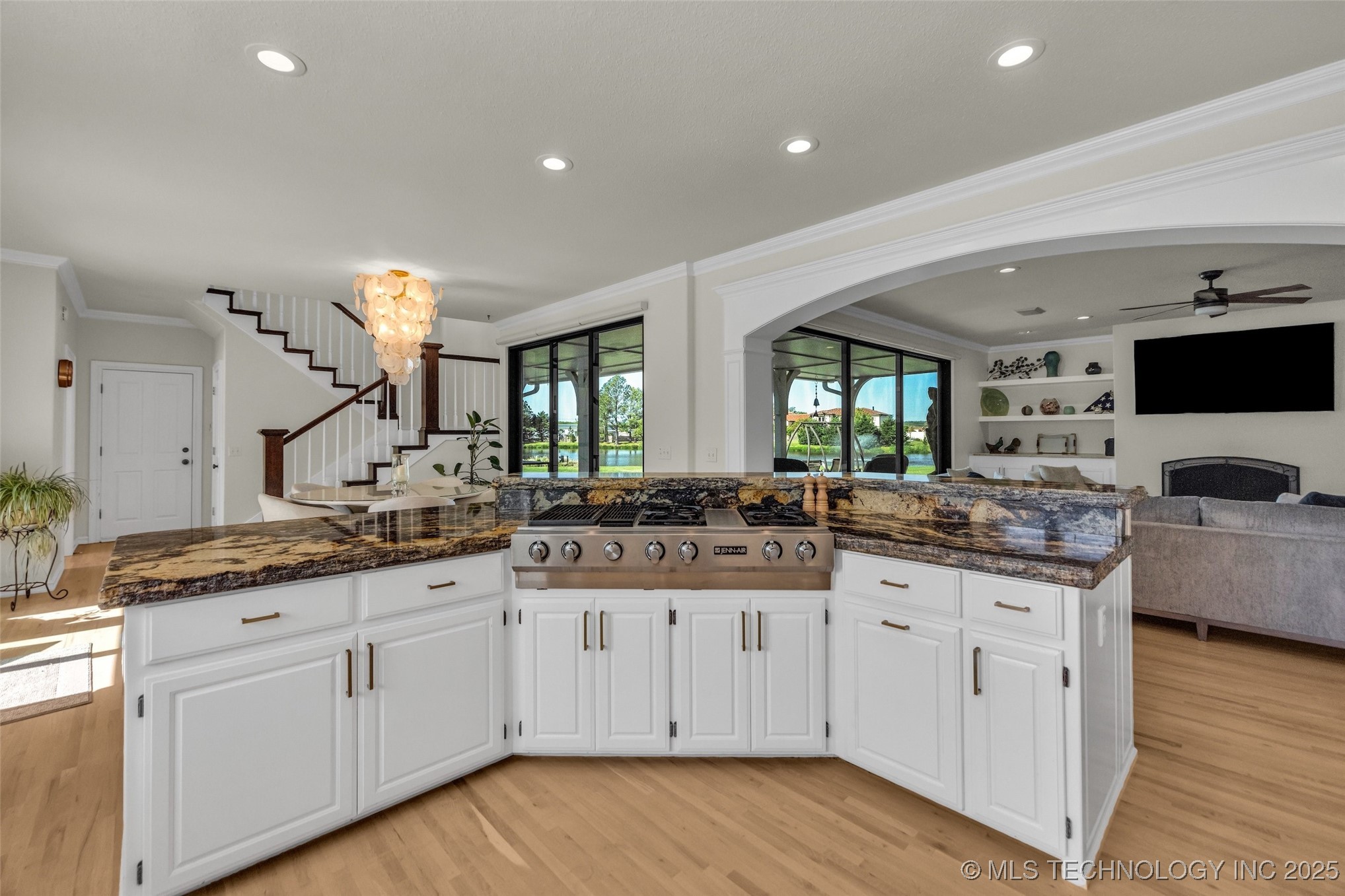 11938 S Canton Avenue