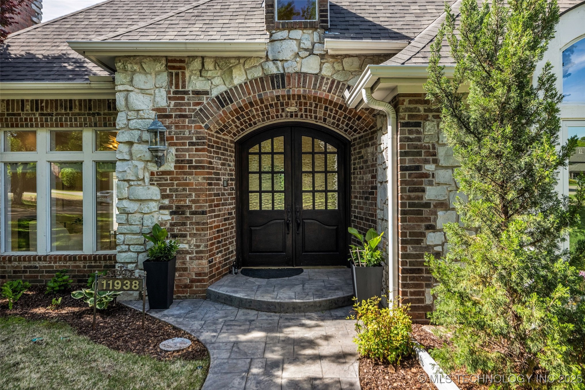 11938 S Canton Avenue