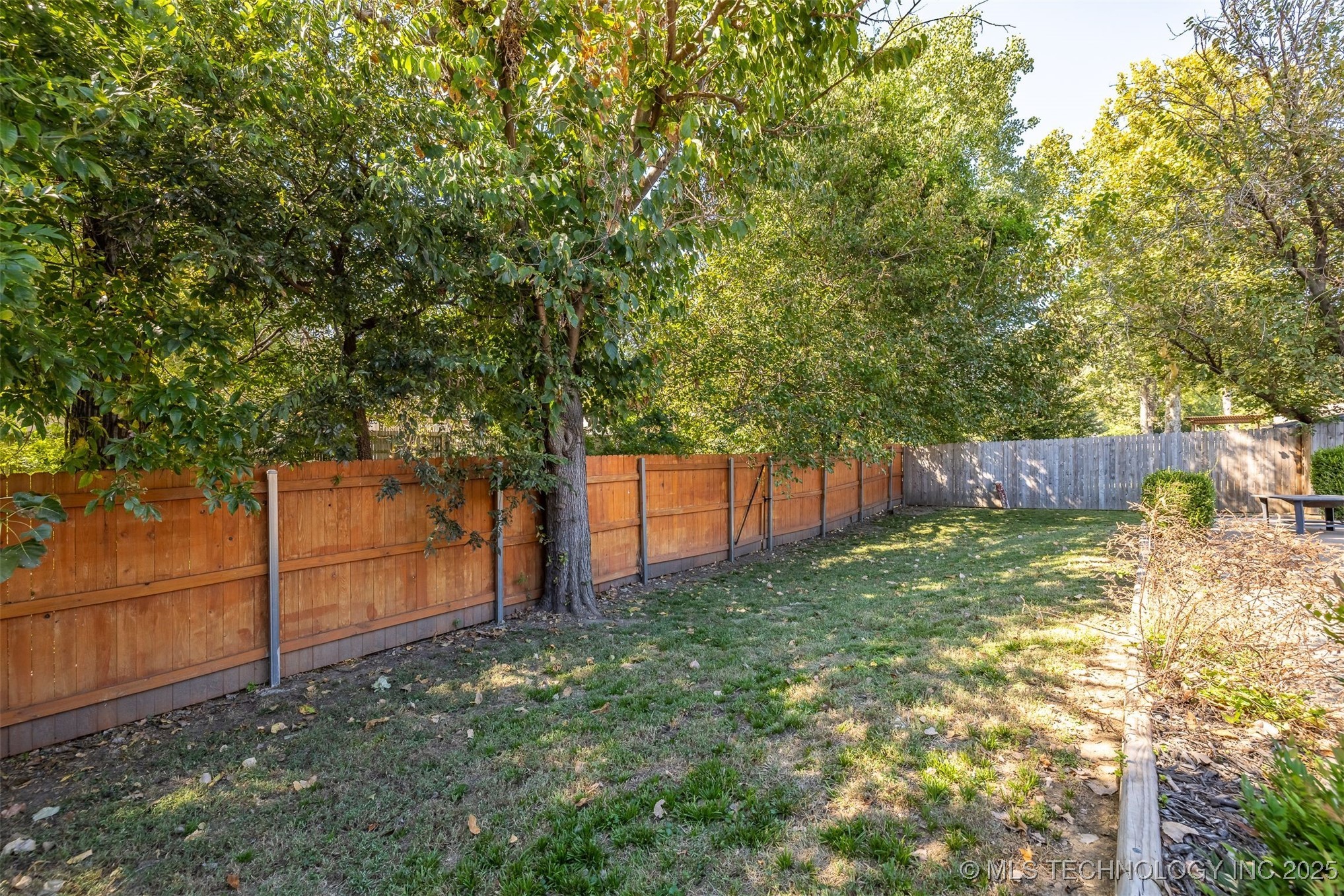 1416 N Juniper Place