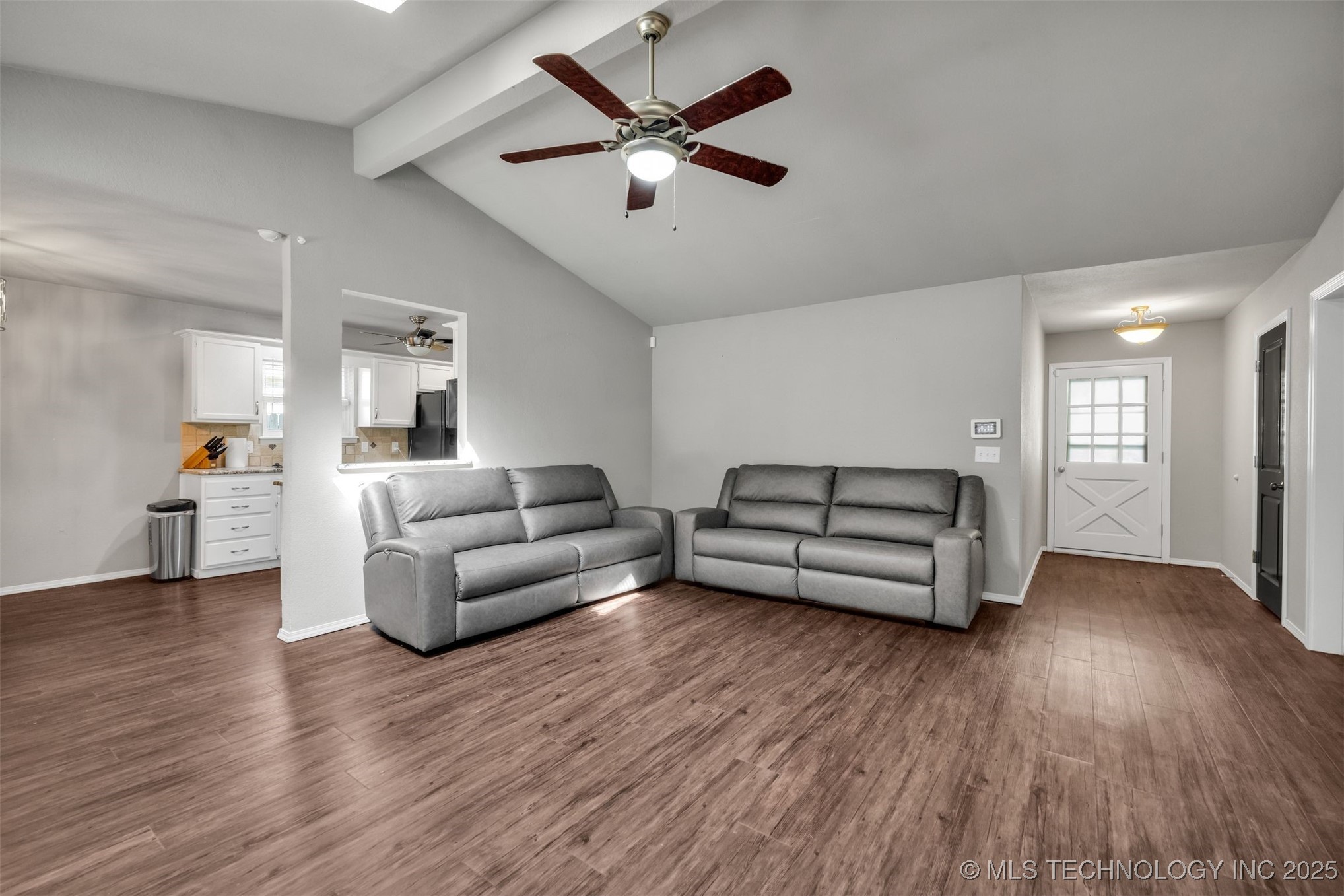 1416 N Juniper Place