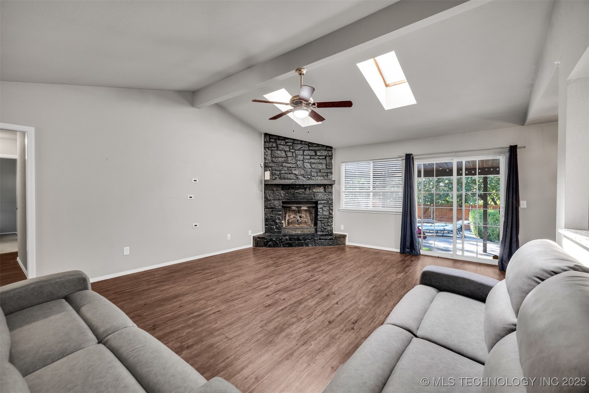 1416 N Juniper Place