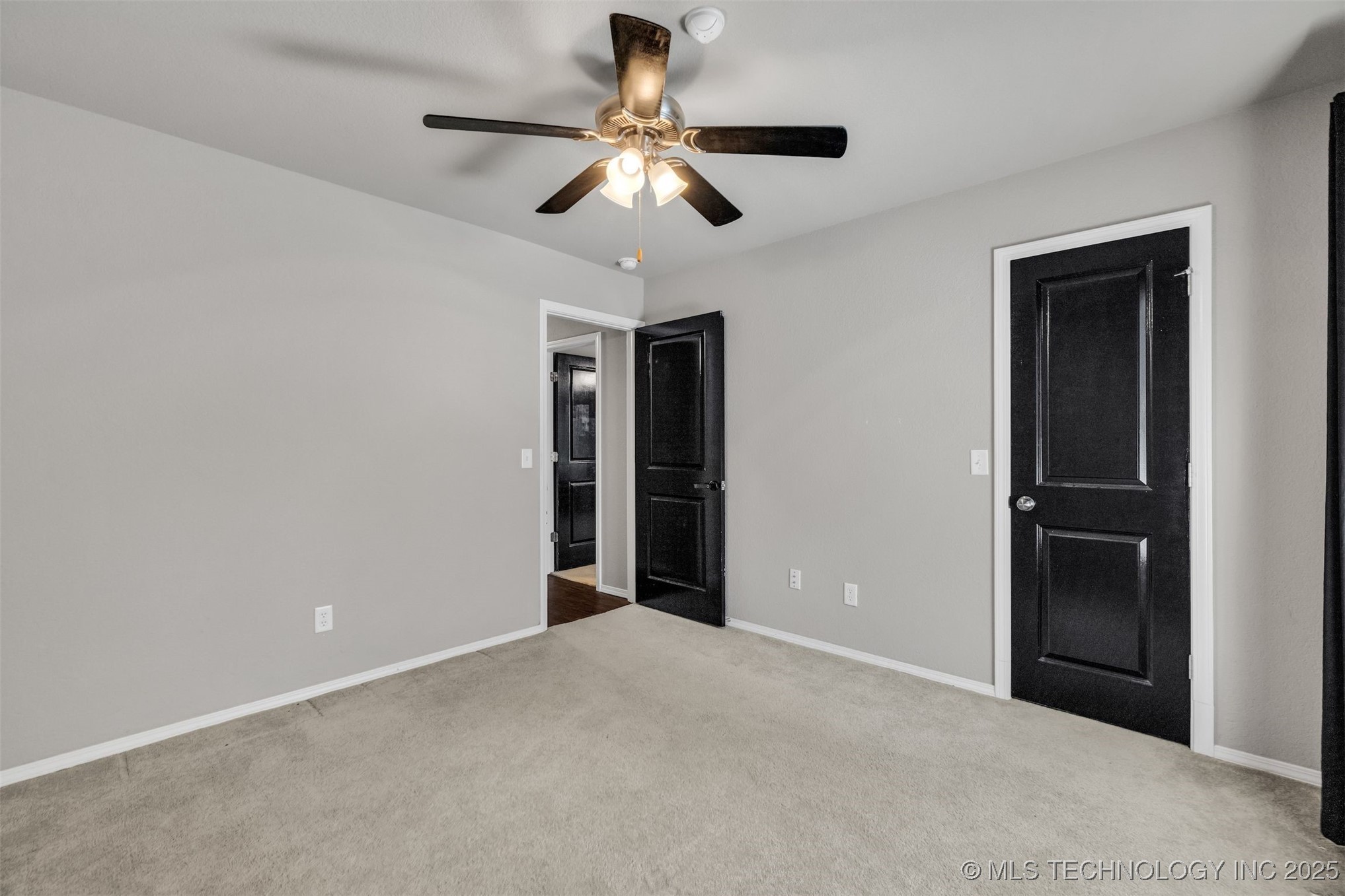 1416 N Juniper Place