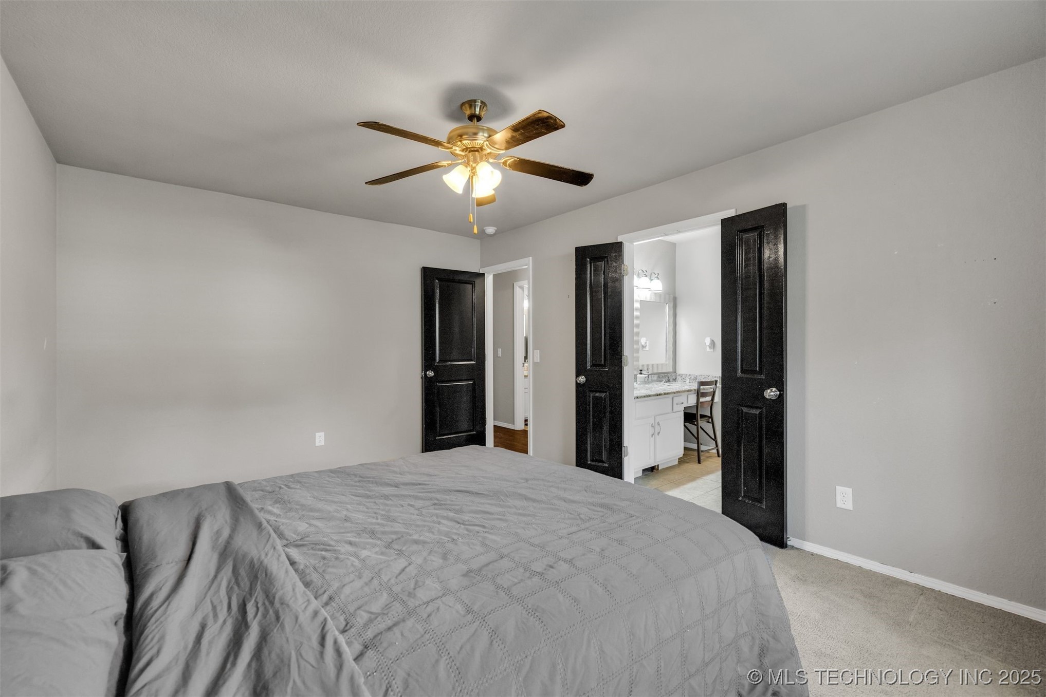 1416 N Juniper Place