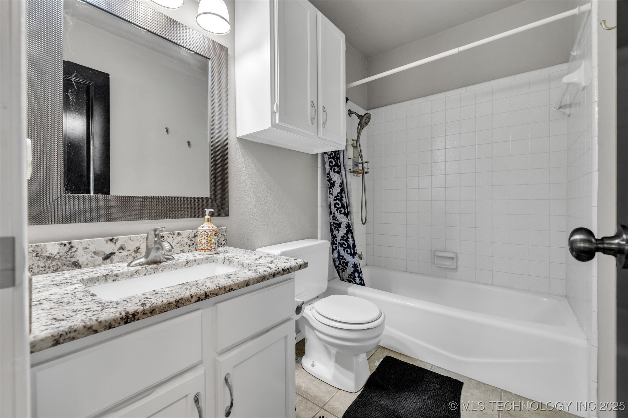 1416 N Juniper Place