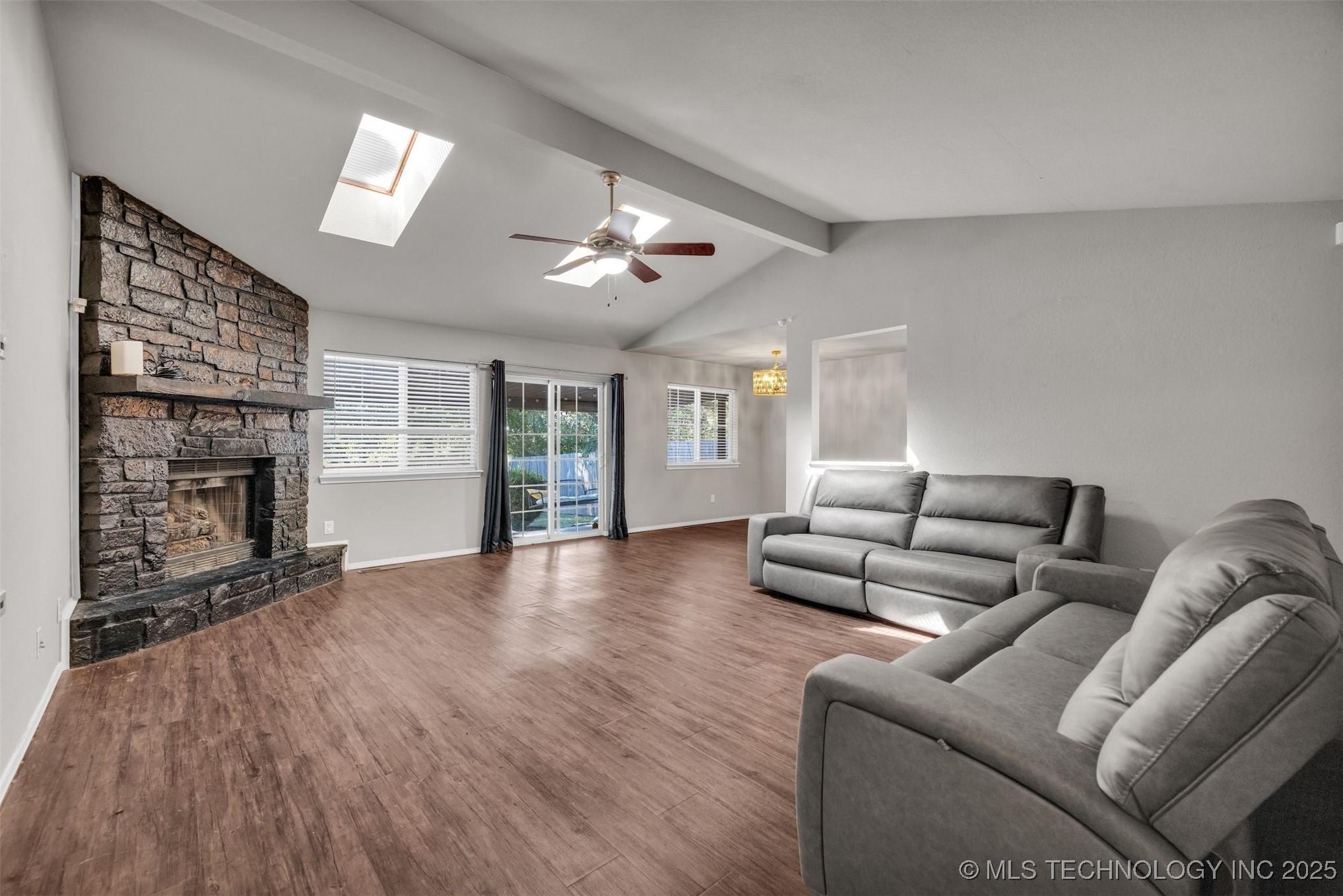 1416 N Juniper Place