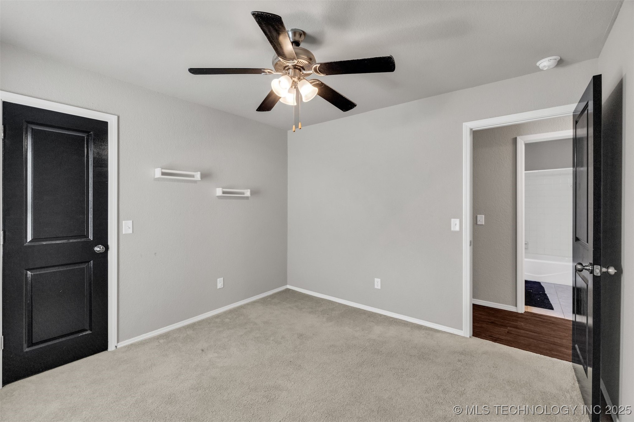 1416 N Juniper Place