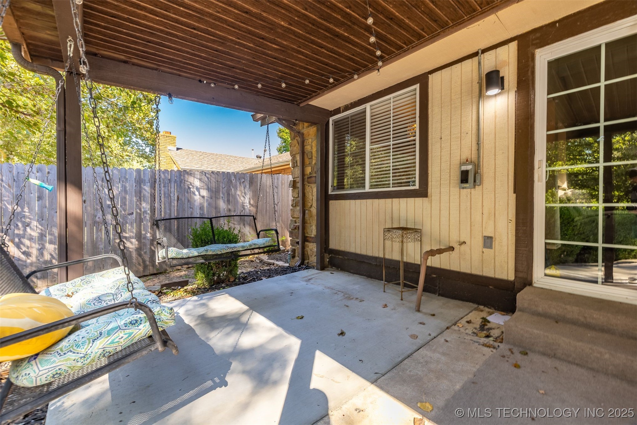 1416 N Juniper Place