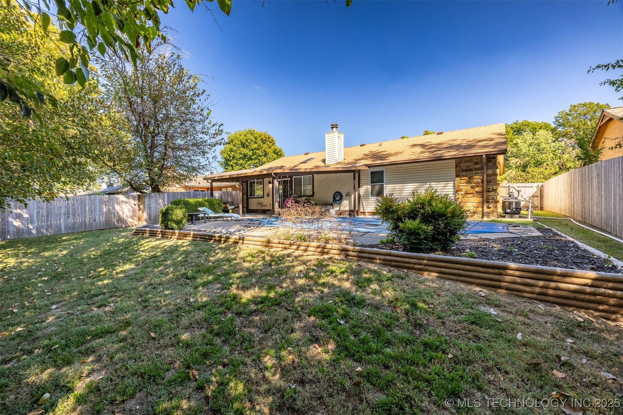 1416 N Juniper Place