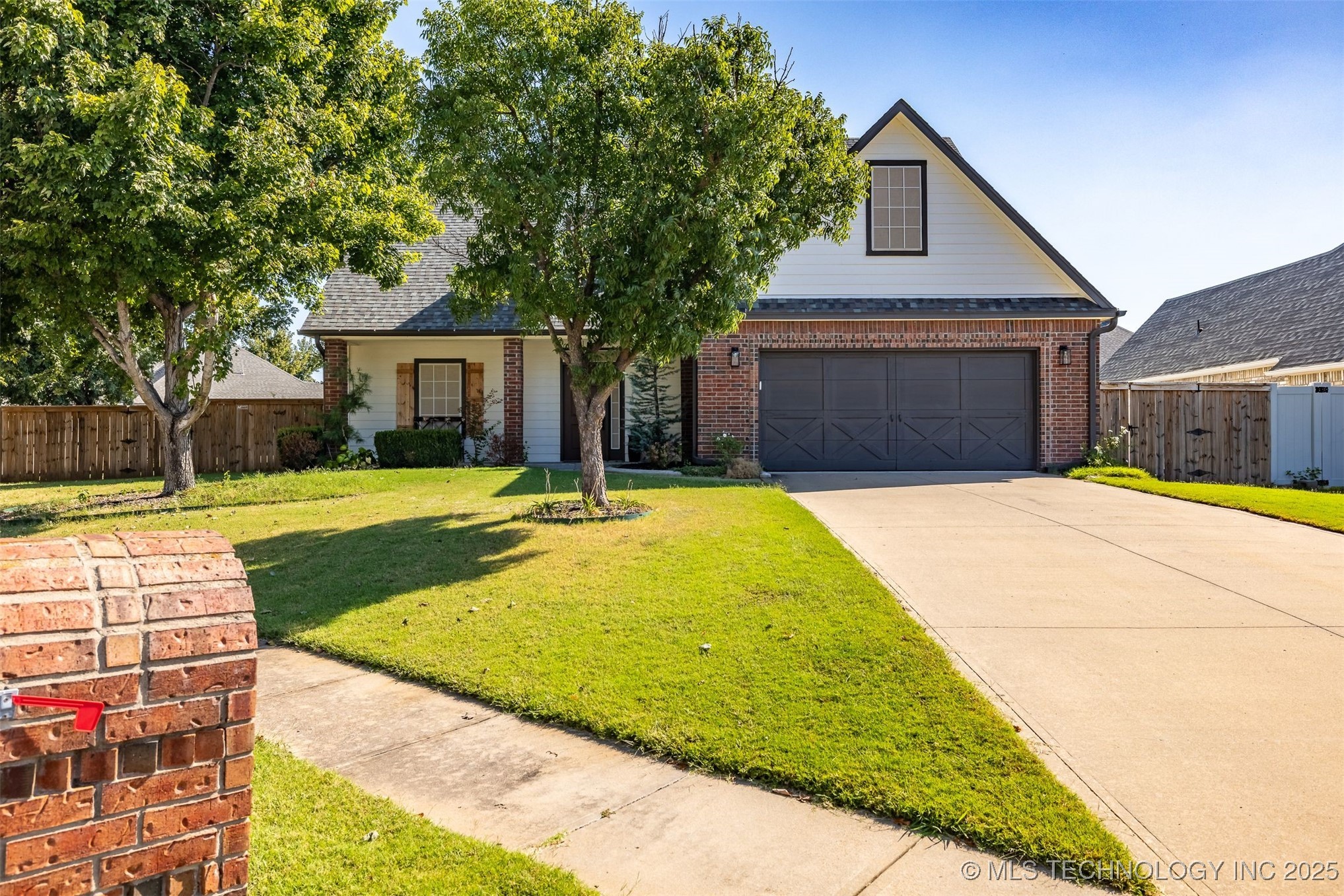 11515 S Mulberry Court