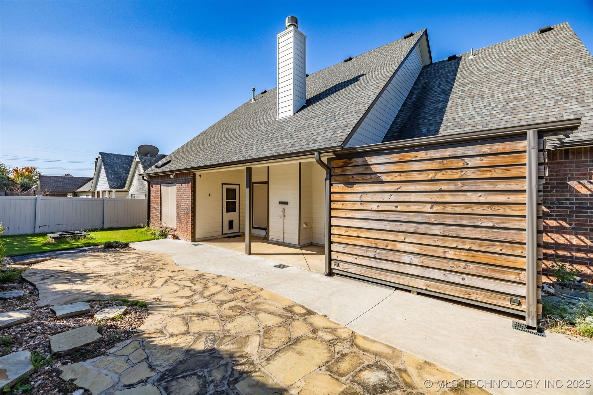 11515 S Mulberry Court