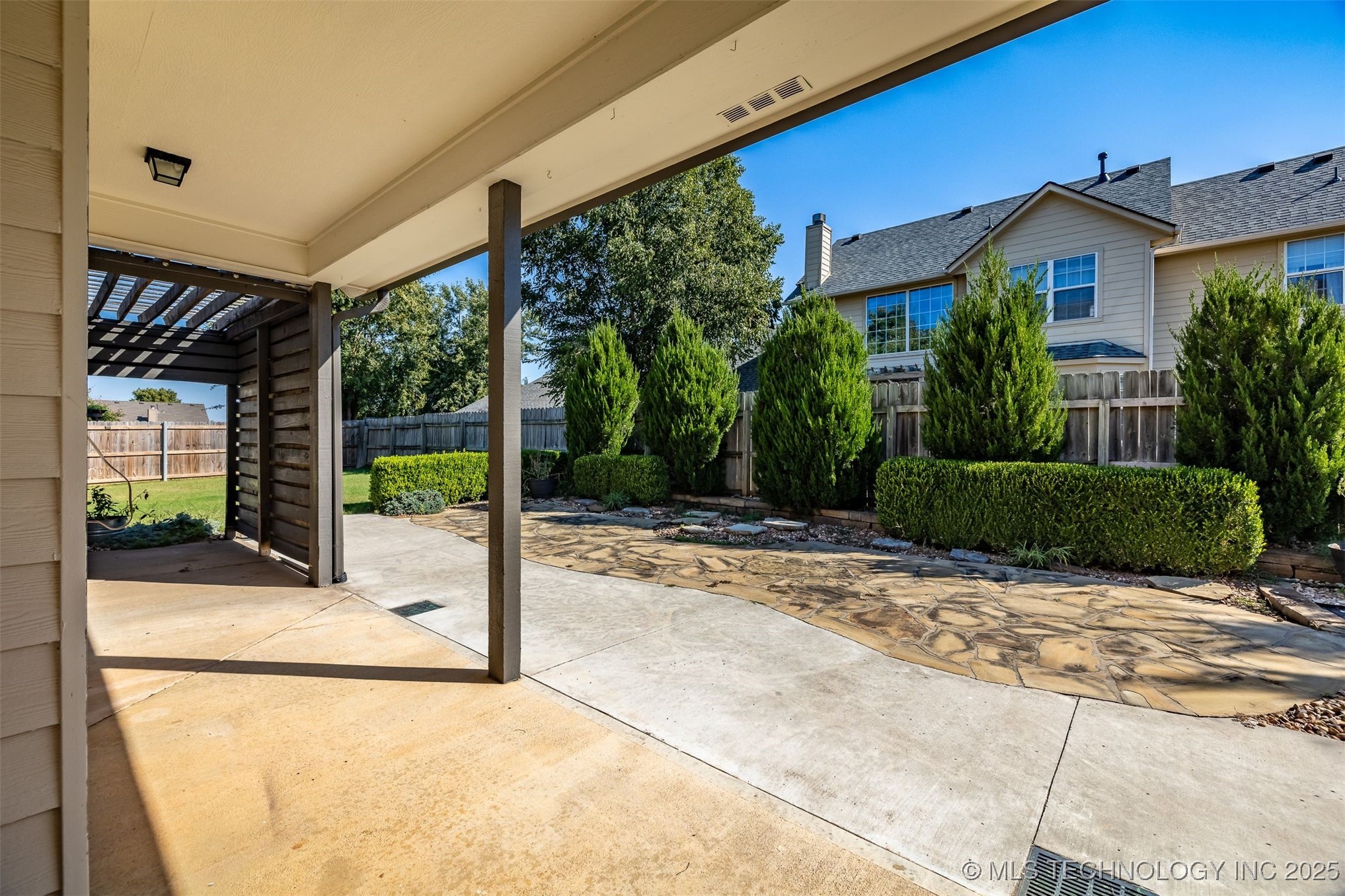 11515 S Mulberry Court