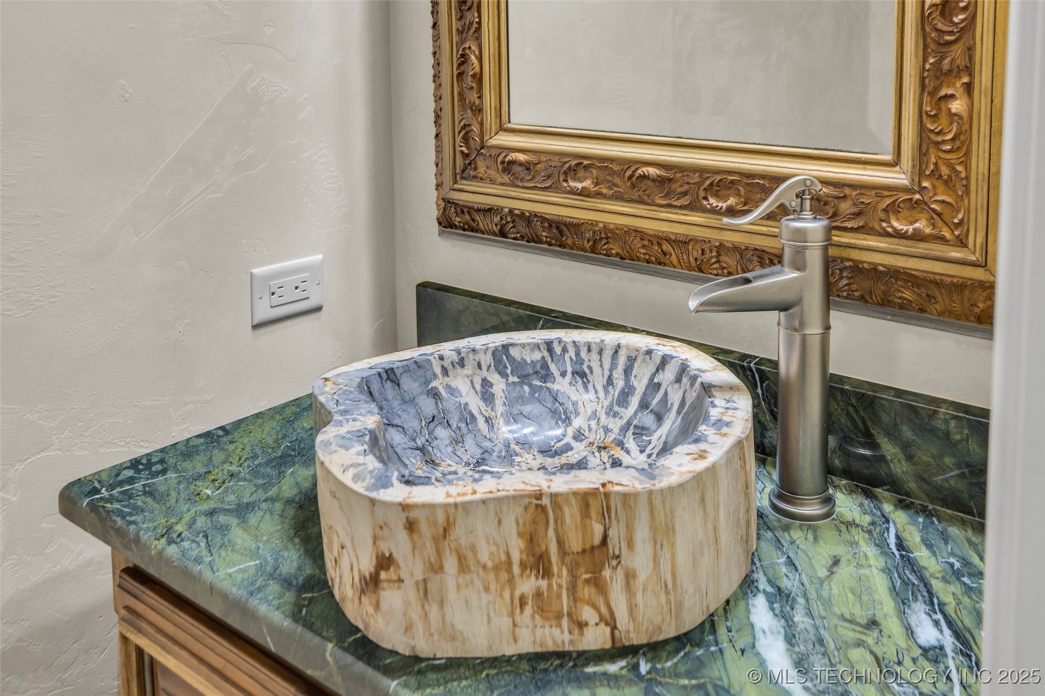 4409 S Quinoa Avenue