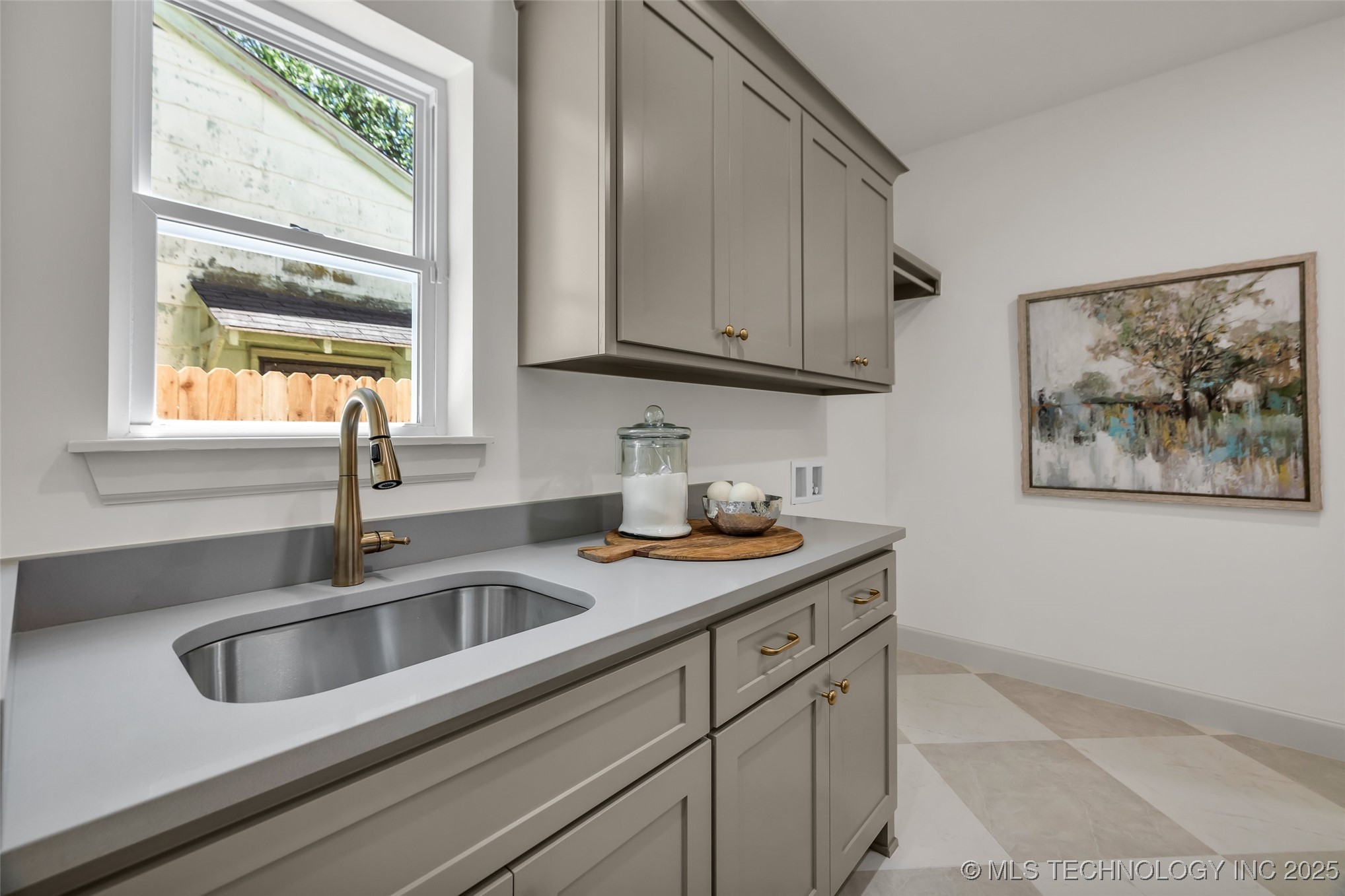 4127 S Cincinnati Avenue