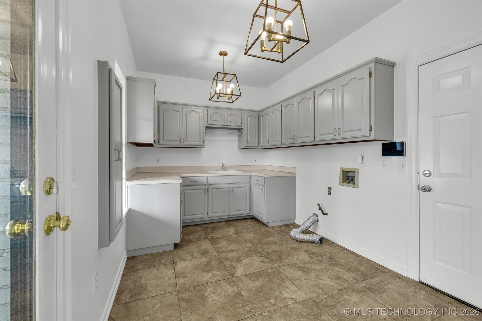 5414 E 109th Place
