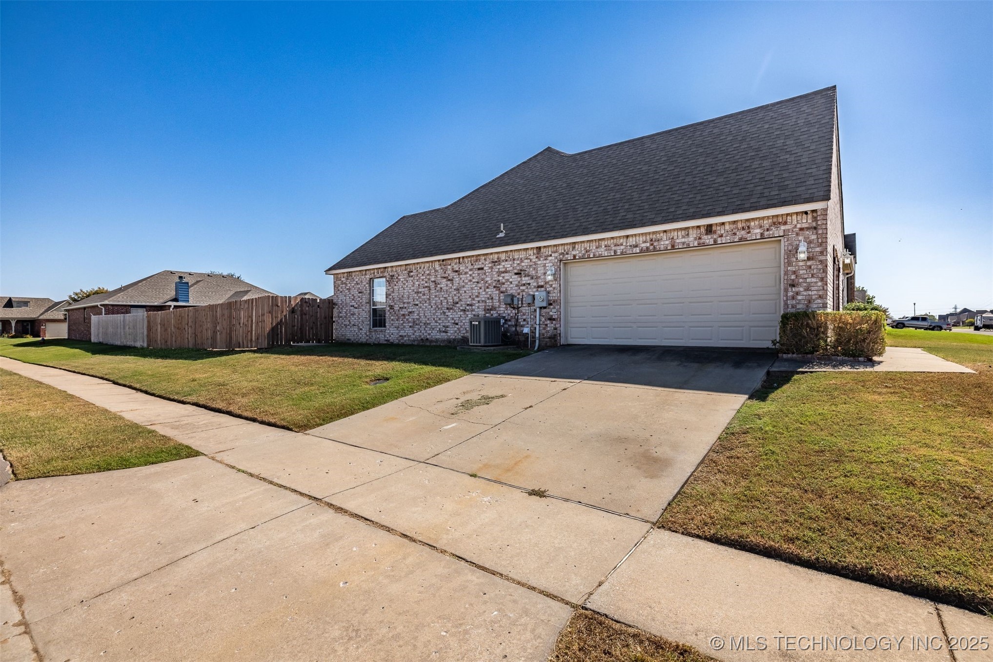 3129 S 201st East Avenue