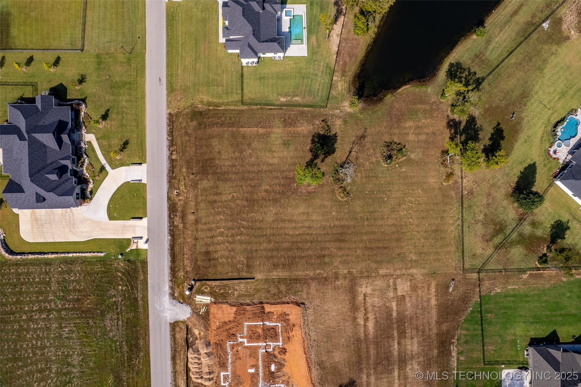 10957 S 218th East East Avenue