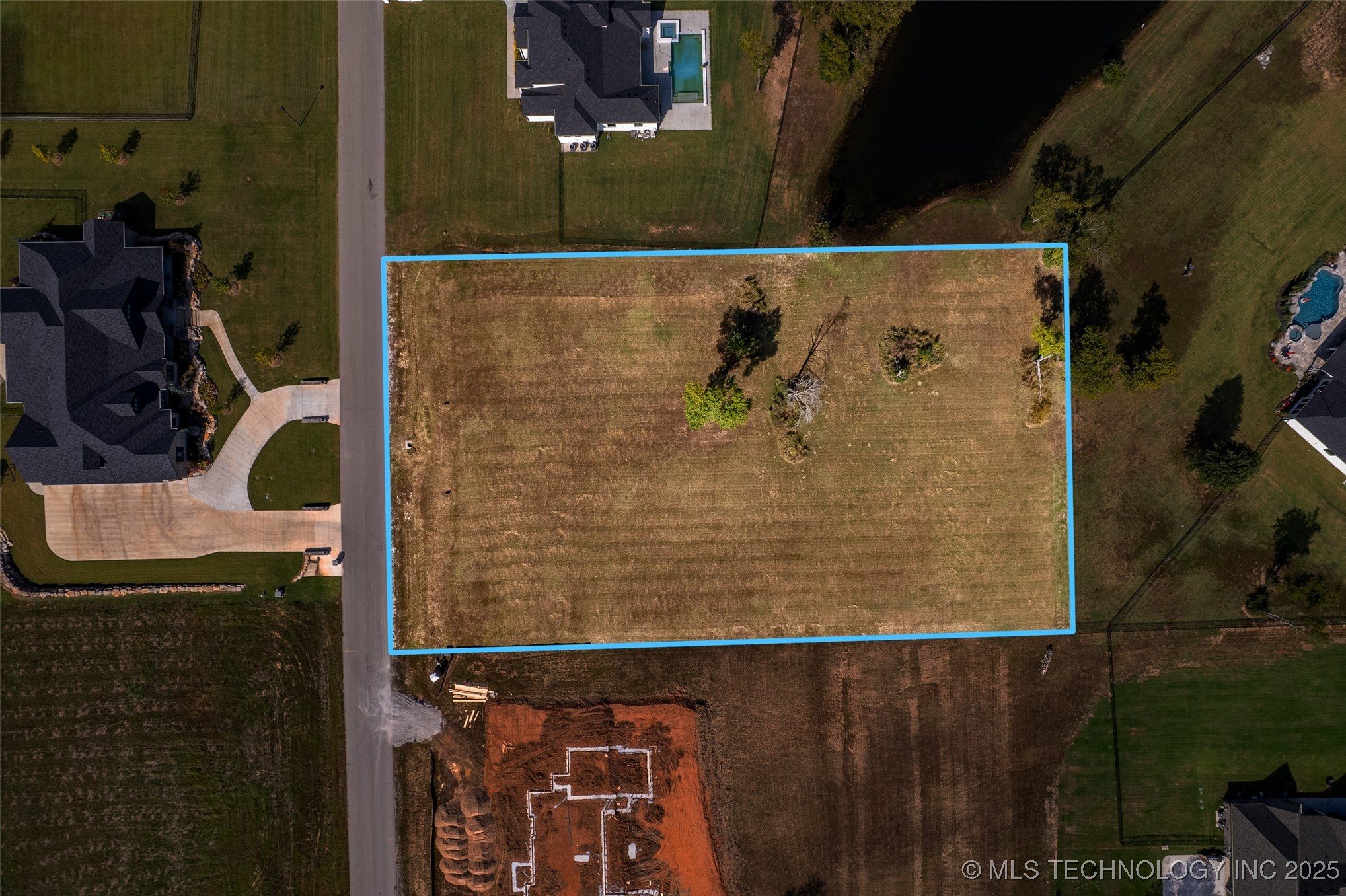 10957 S 218th East East Avenue