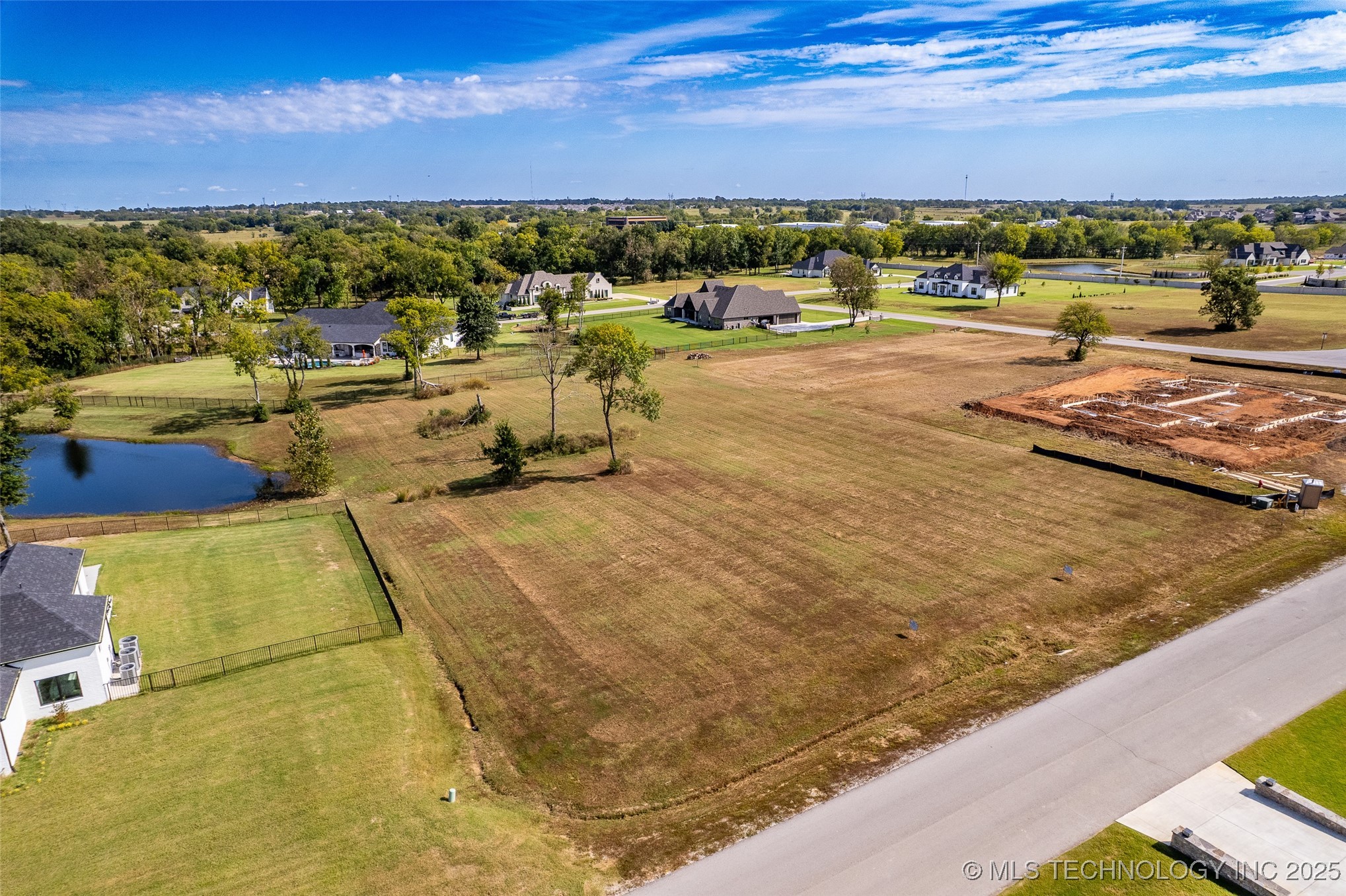 10957 S 218th East East Avenue