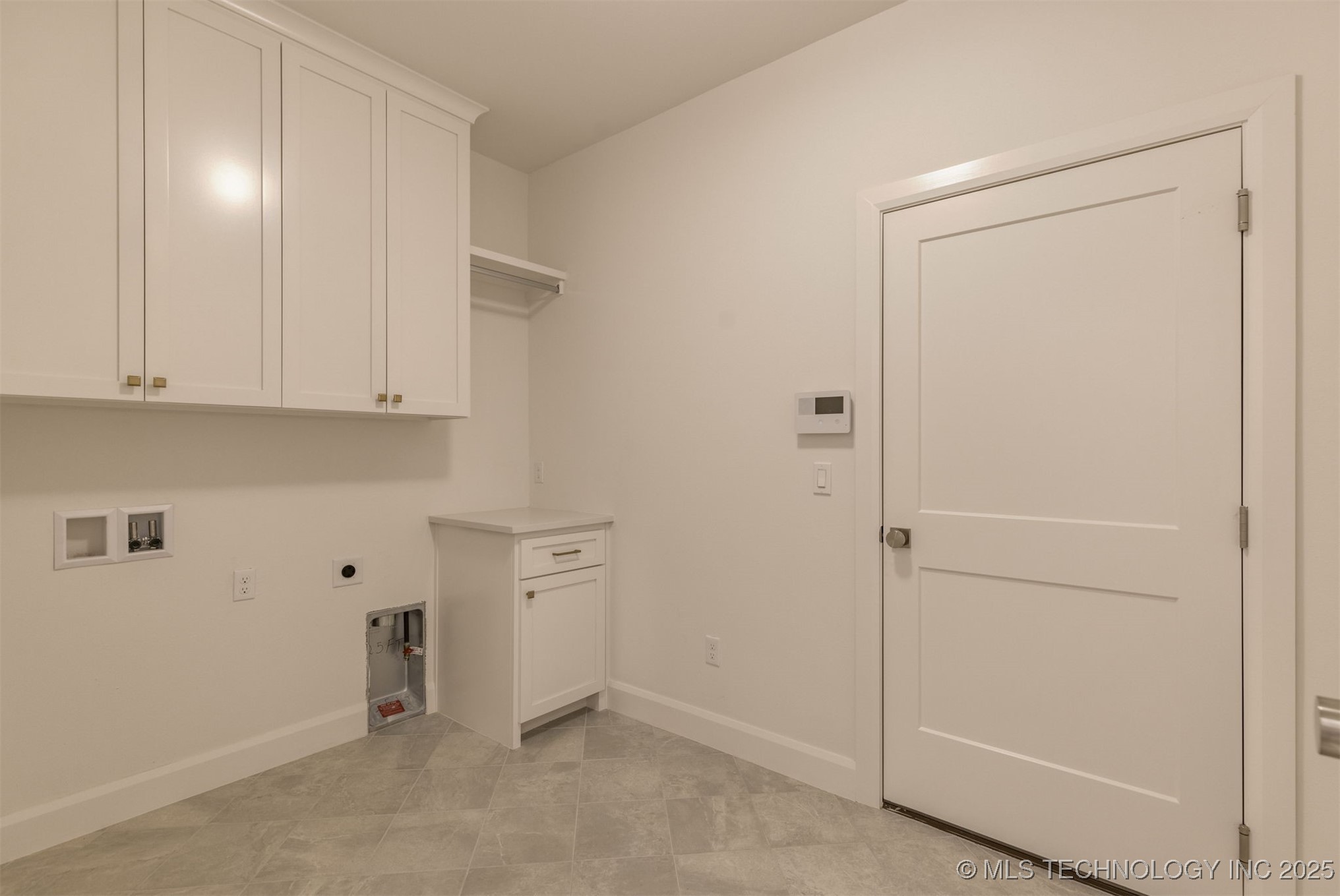 13647 S 21st Place E